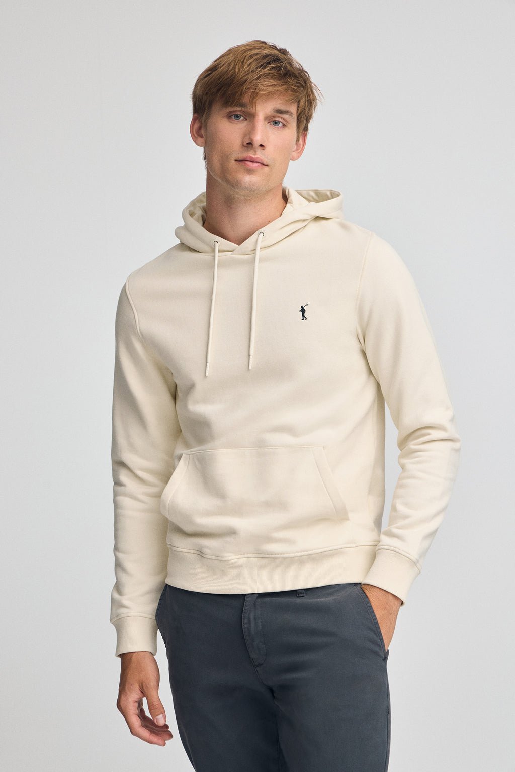 Sweatshirt ecru im Regular Fit mit Kapuze und Rigby Go-Logo