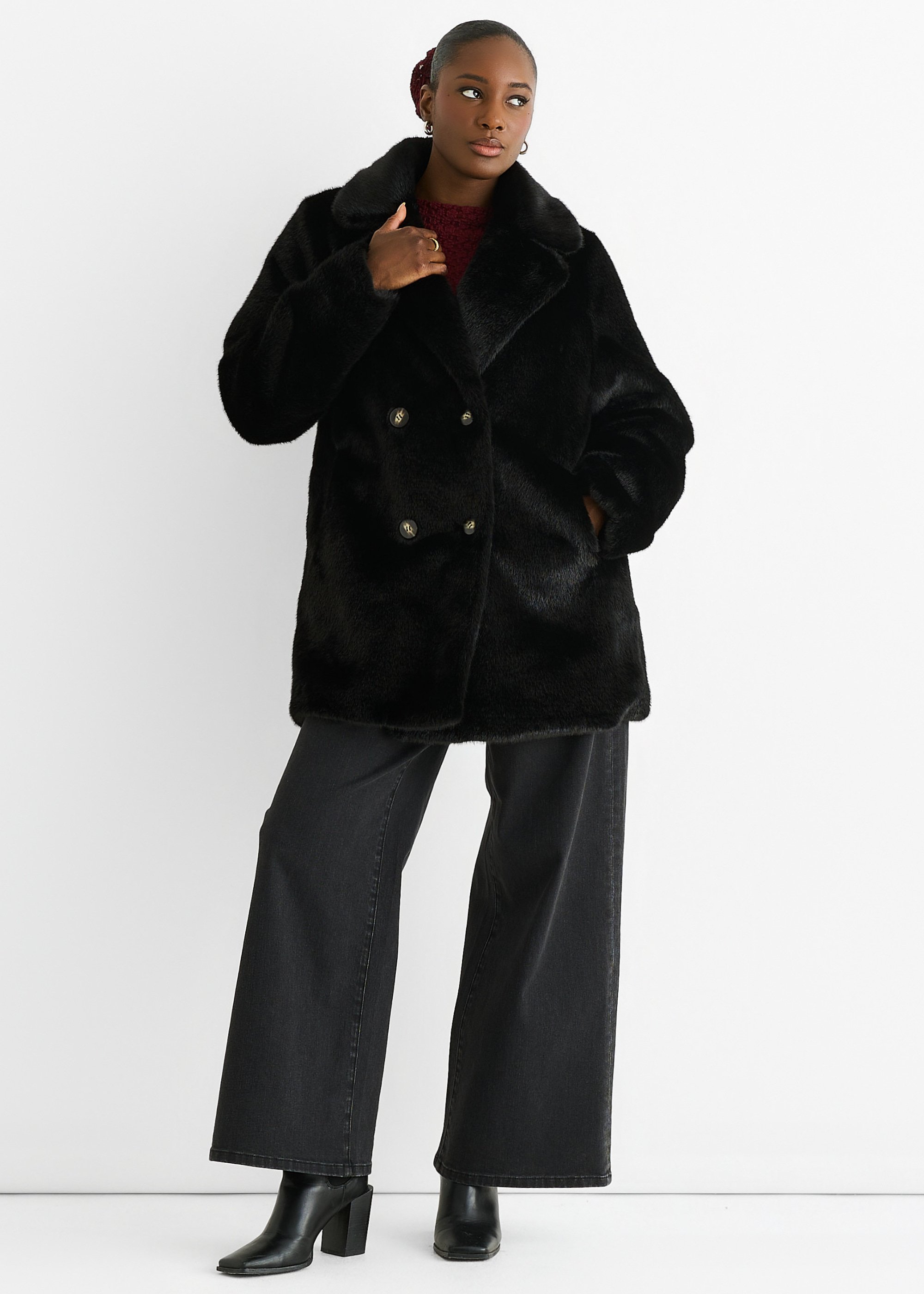 Schwarze Kunstpelz-Langstrumpfjacke mit zwei Brüsten