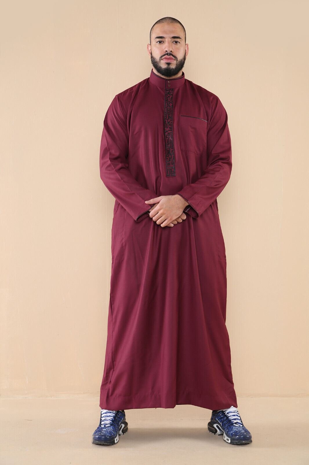 Herren Wein Thobe Jubba Emirati islamische arabische Eid Stickerei Kaftan Jubbah Robe