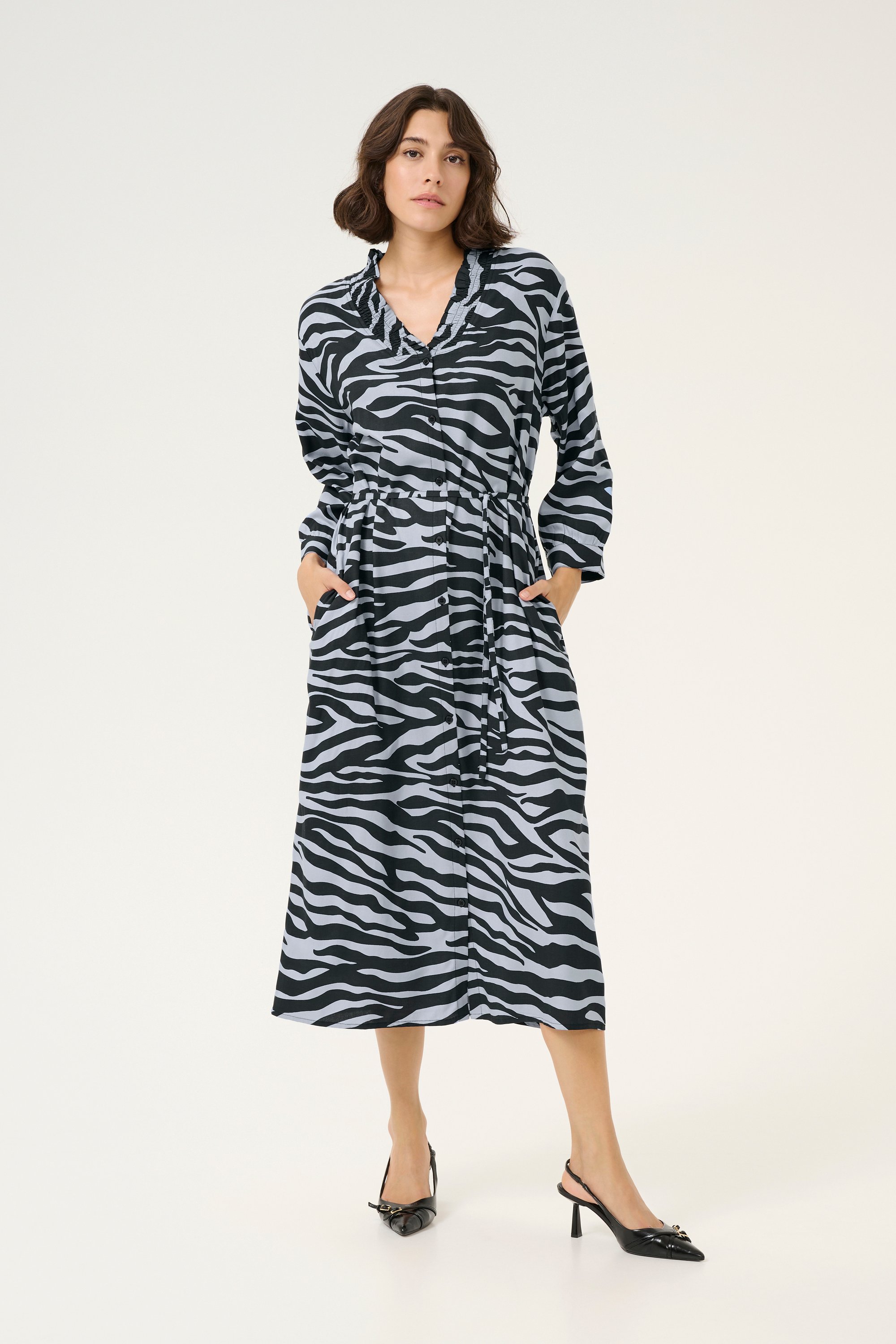 Kleid Regular fit black