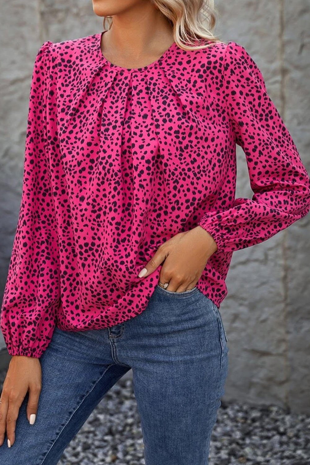 Rosa Leopardenmuster Faltenbluse mit Schlitz