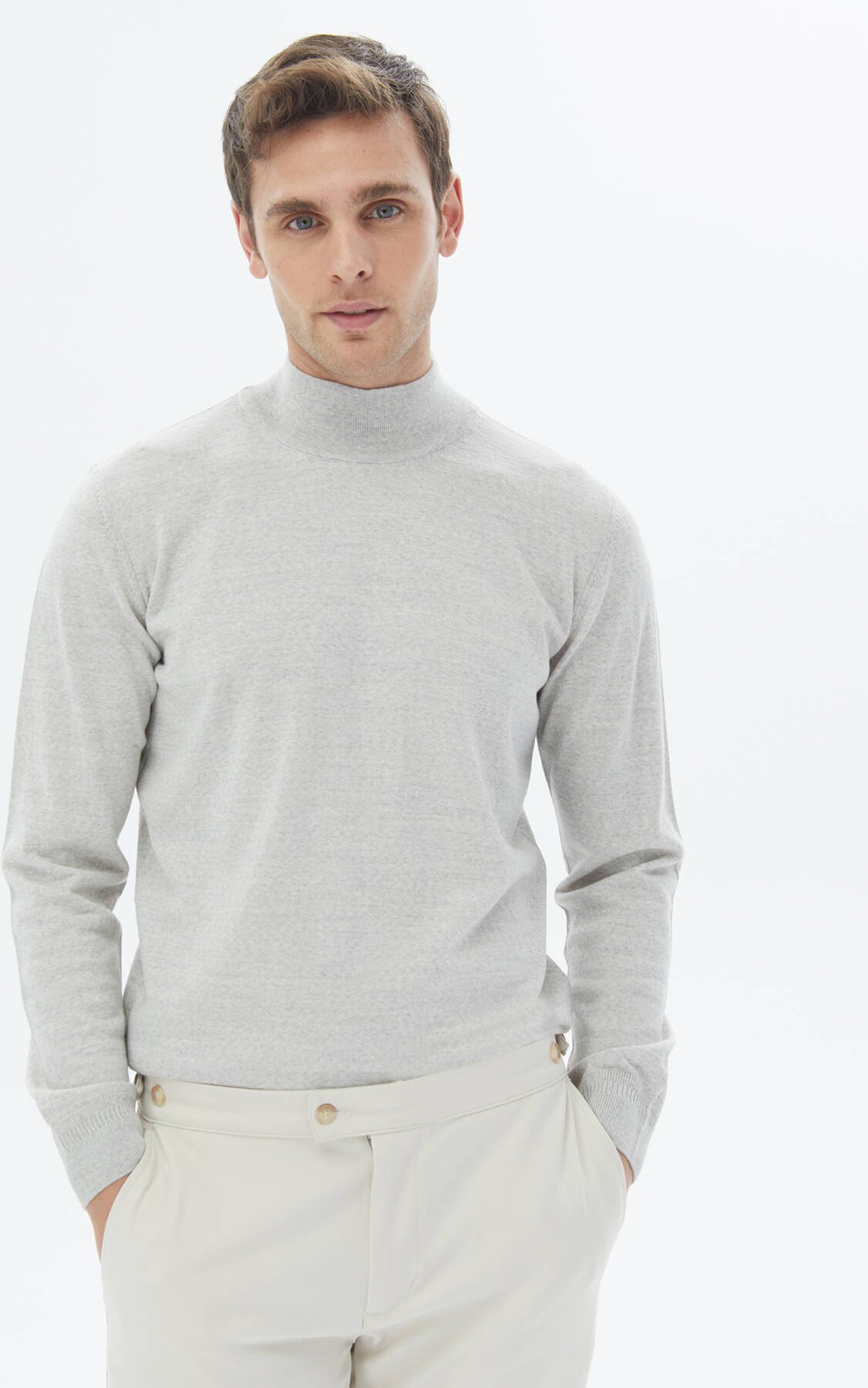 Strickpullover aus schlichter Wollmischung