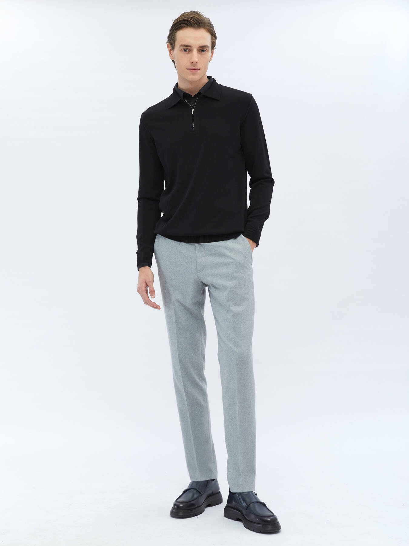 Rollkragenpullover aus schlichtem Strick