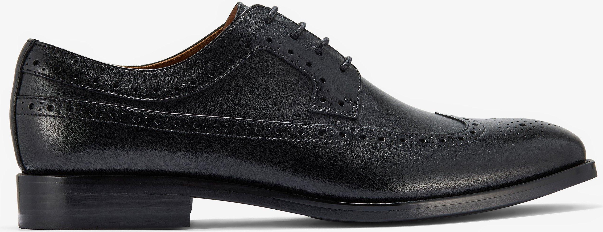 Banstead Spitze Schwarze Lederschuhe