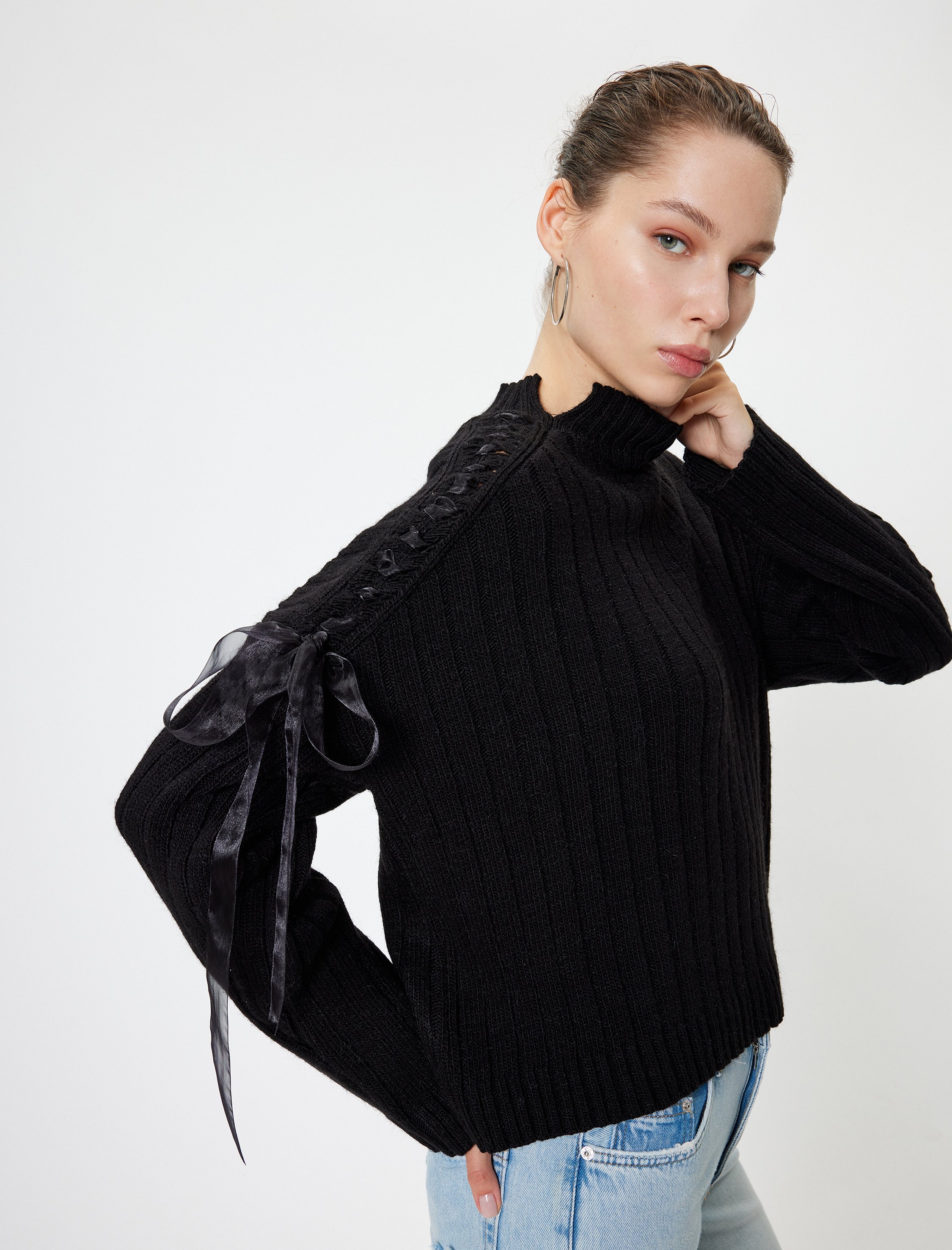 Koton Sweater Standkragen Mit Tülldetail Sweater