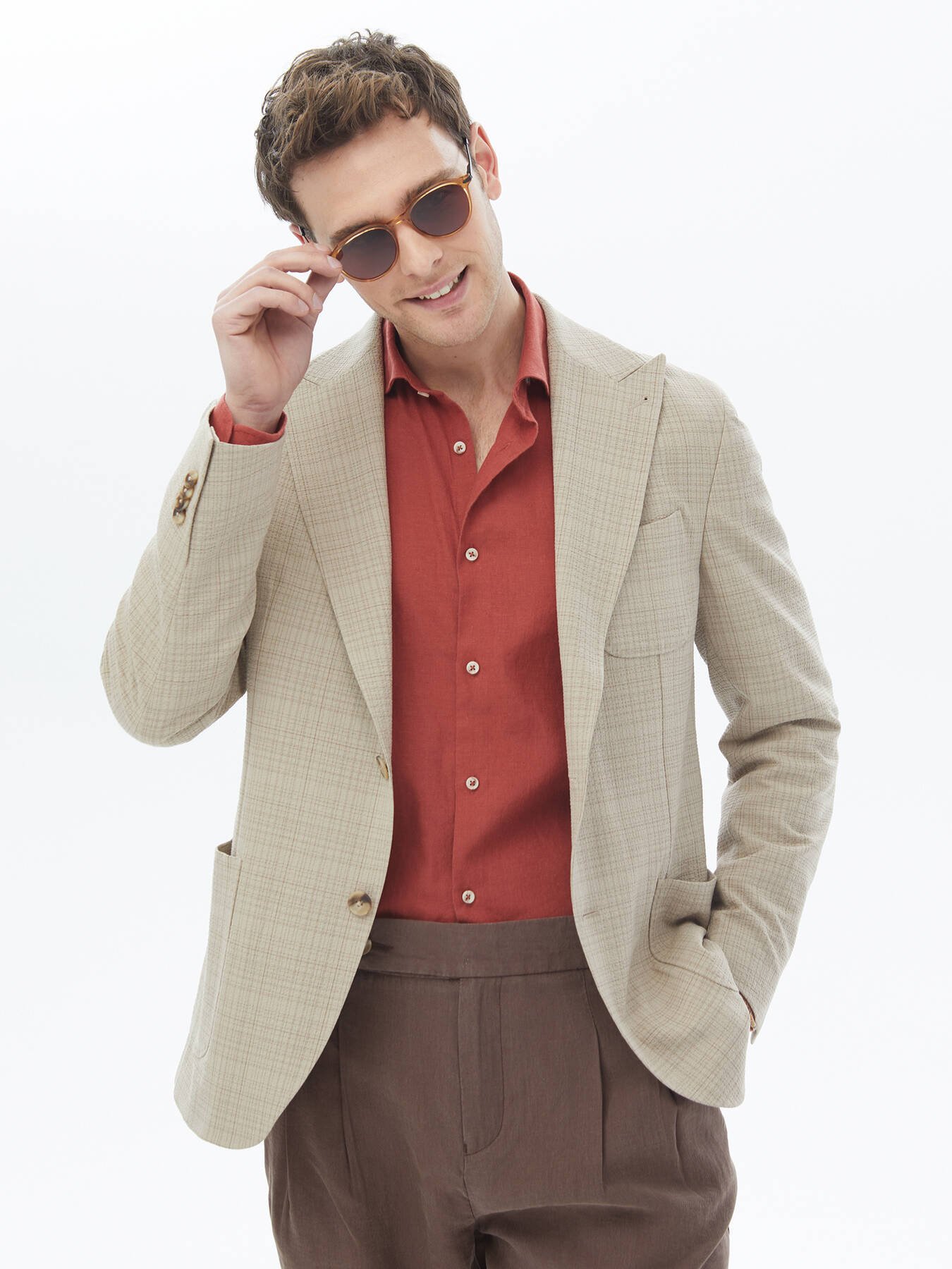 Karierte Jacke aus Wollmischung mit moderner Passform