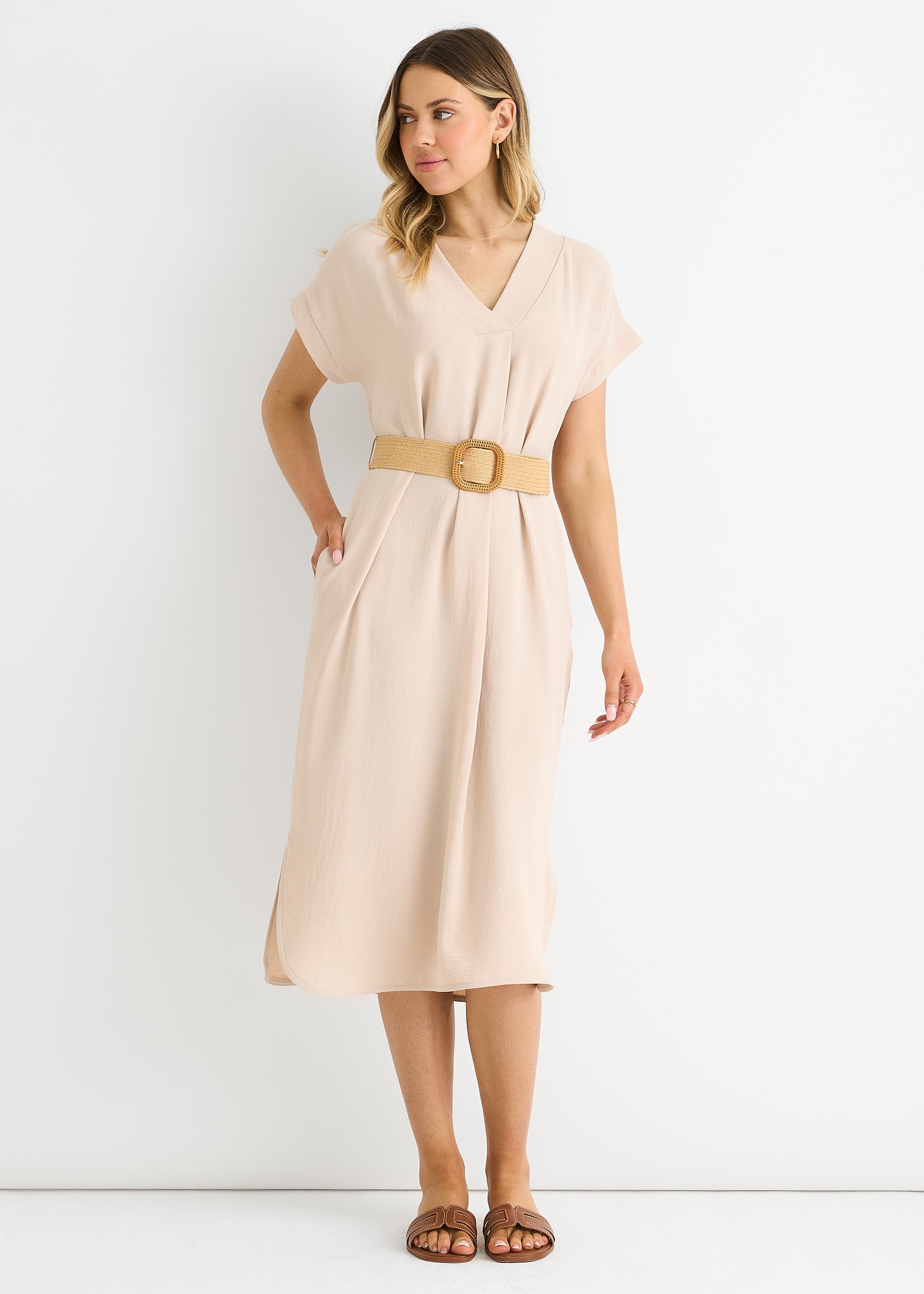 Beige Air Flow Kleid mit Gürtel und Übergröße