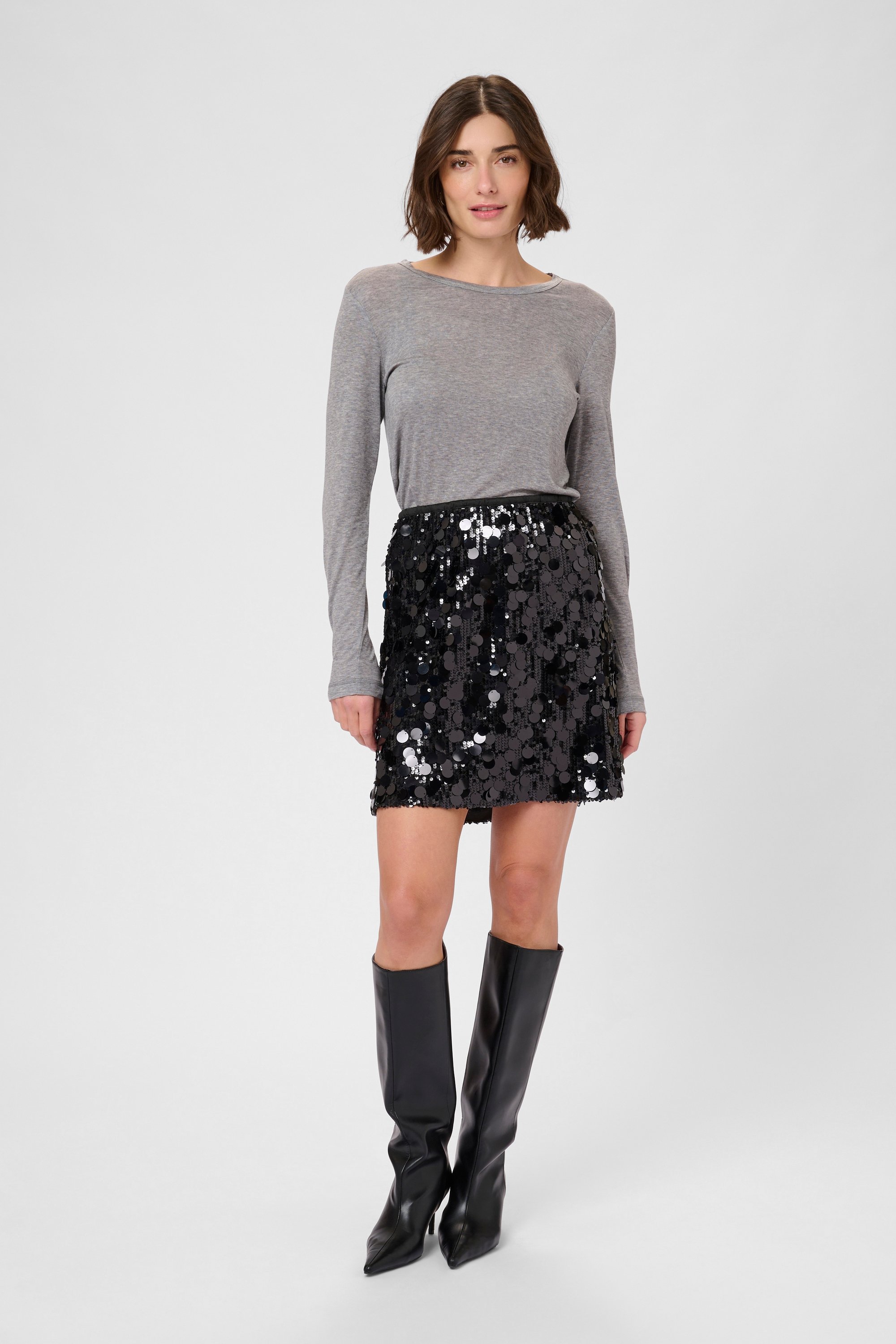 Rock CUsema Fitted black