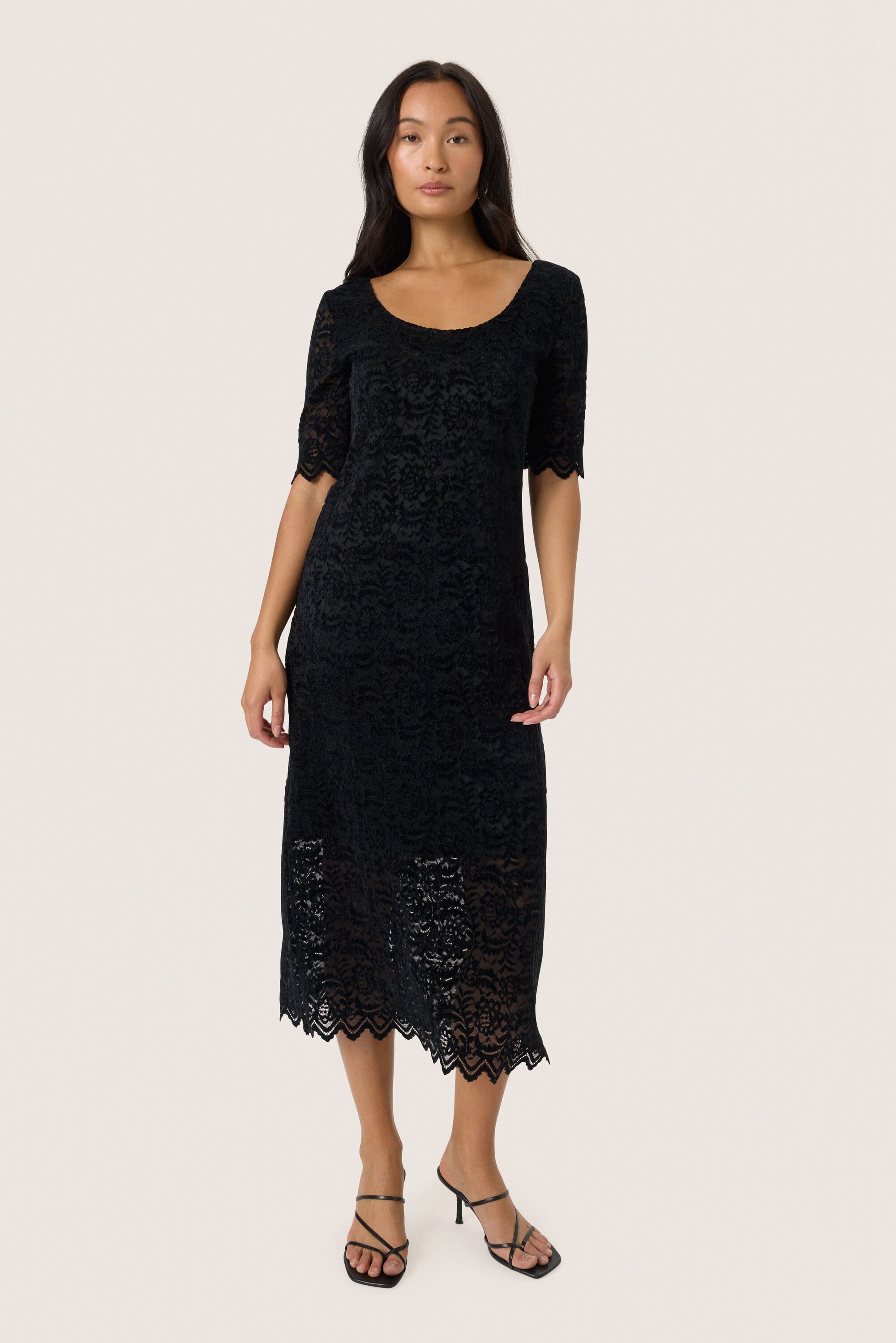 Jerseykleid SLSable Jerseykleid Gerade Passform black