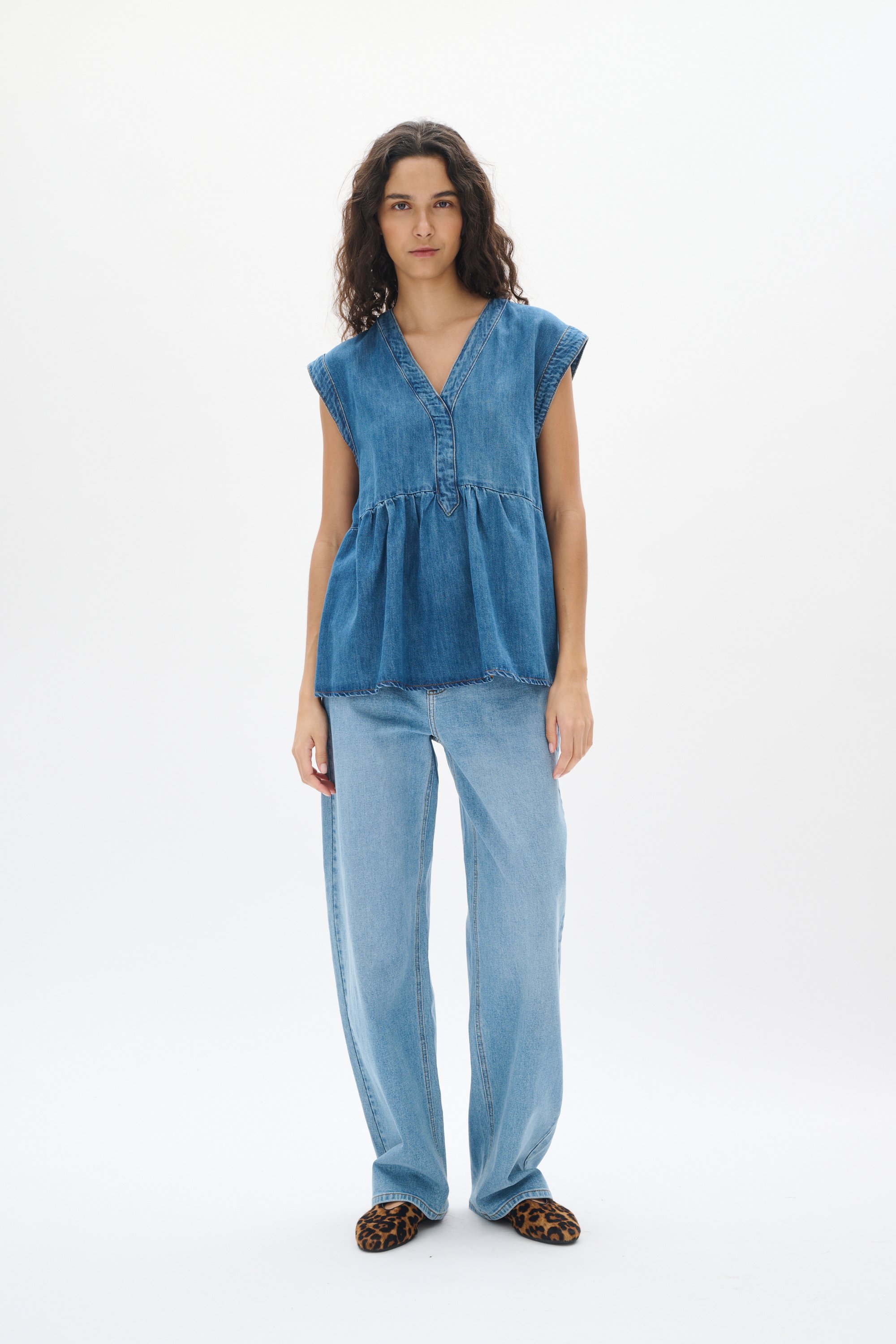 Thumbnail - Kurzarm-Bluse Gerade Passform Washed Denim blue