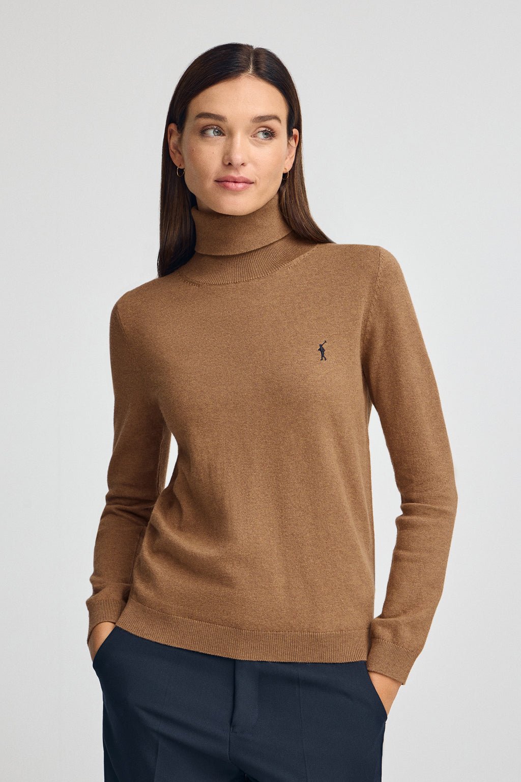 Rollkragenpullover camel meliert aus Wollgemisch mit gesticktem Rigby Go-Logo