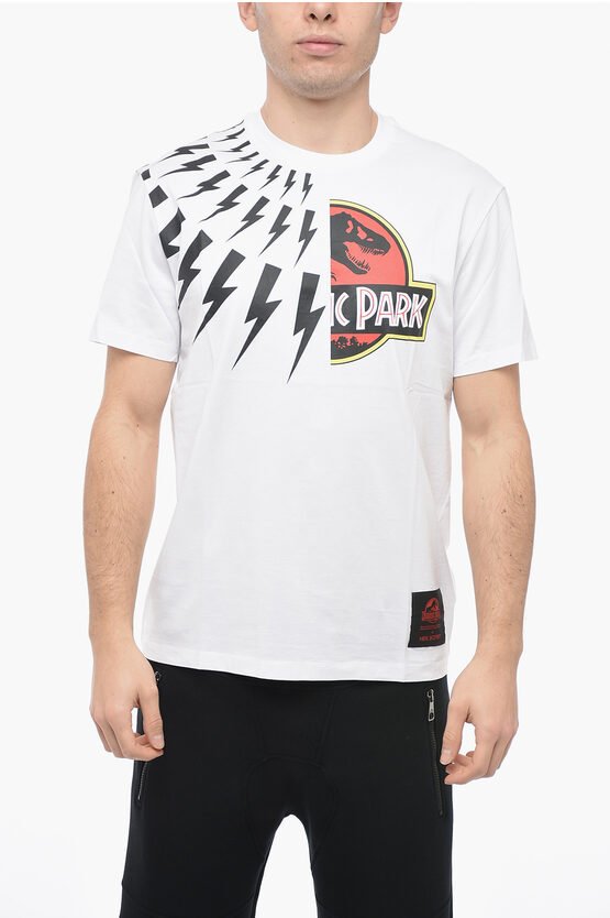 JURASSIC PARK X NB Rundhals-Baumwoll-T-Shirt HALF THUNDERBOLT in Weiß