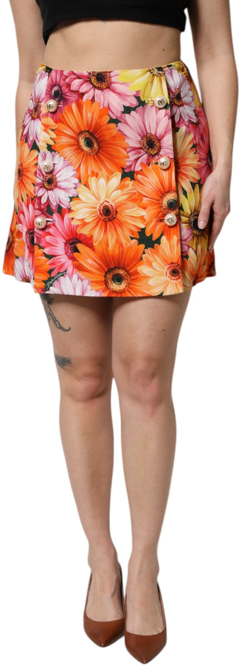 Blumiges Minirock mit Knopfdetails