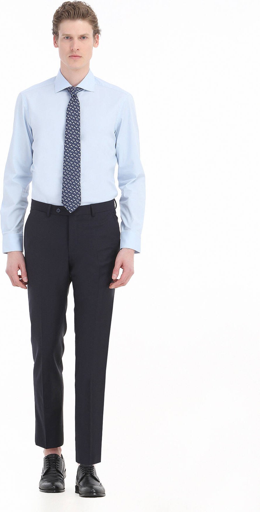 Schlichtes Hemd aus gewebter, klassischer Baumwollmischung mit normaler Passform