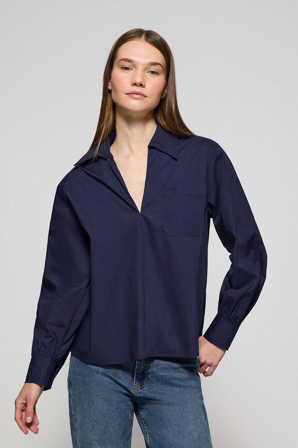 Bluse Solar aus Baumwolle marineblau mit gesticktem Logo