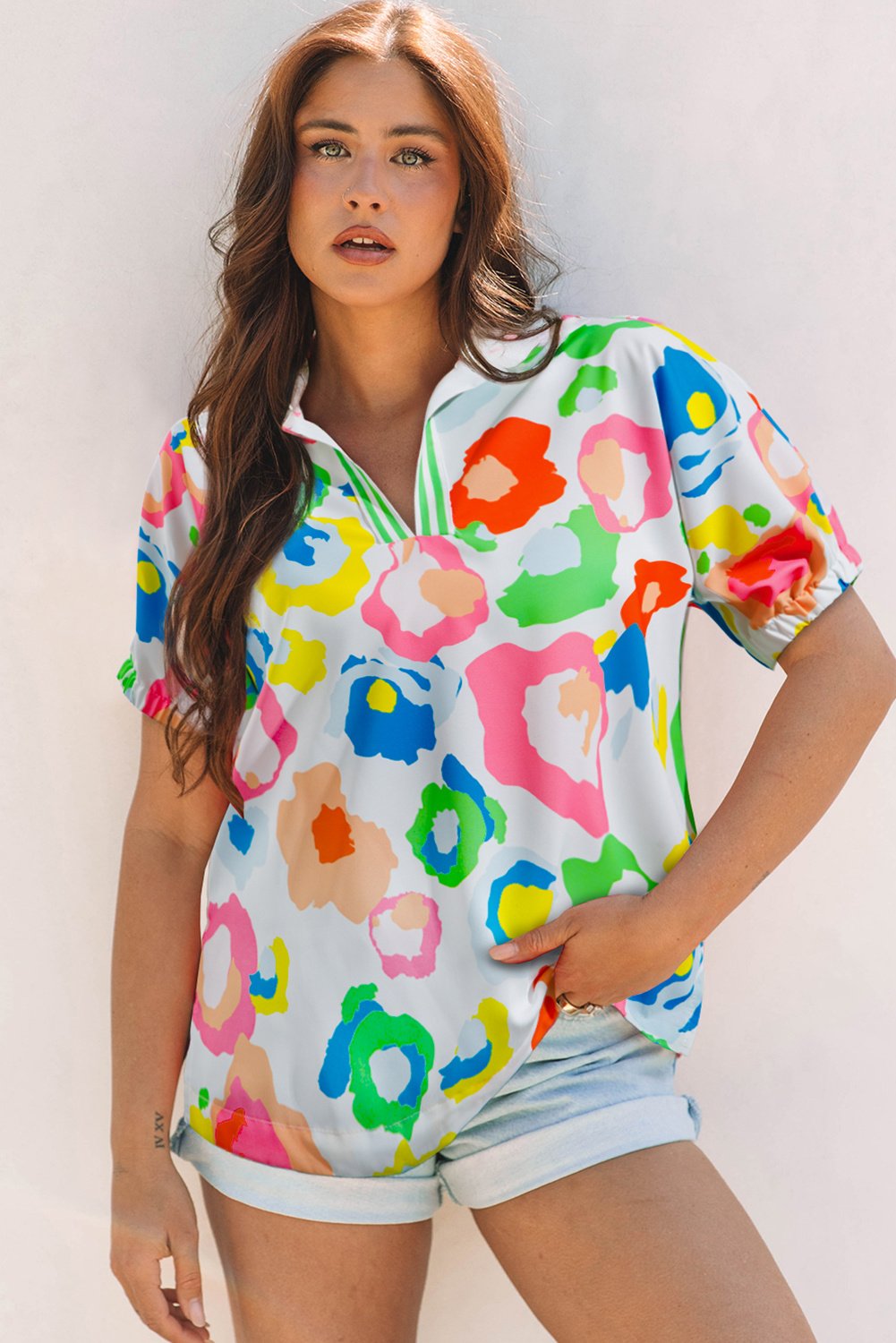 Abstrakte Blumen Kurzarmbluse