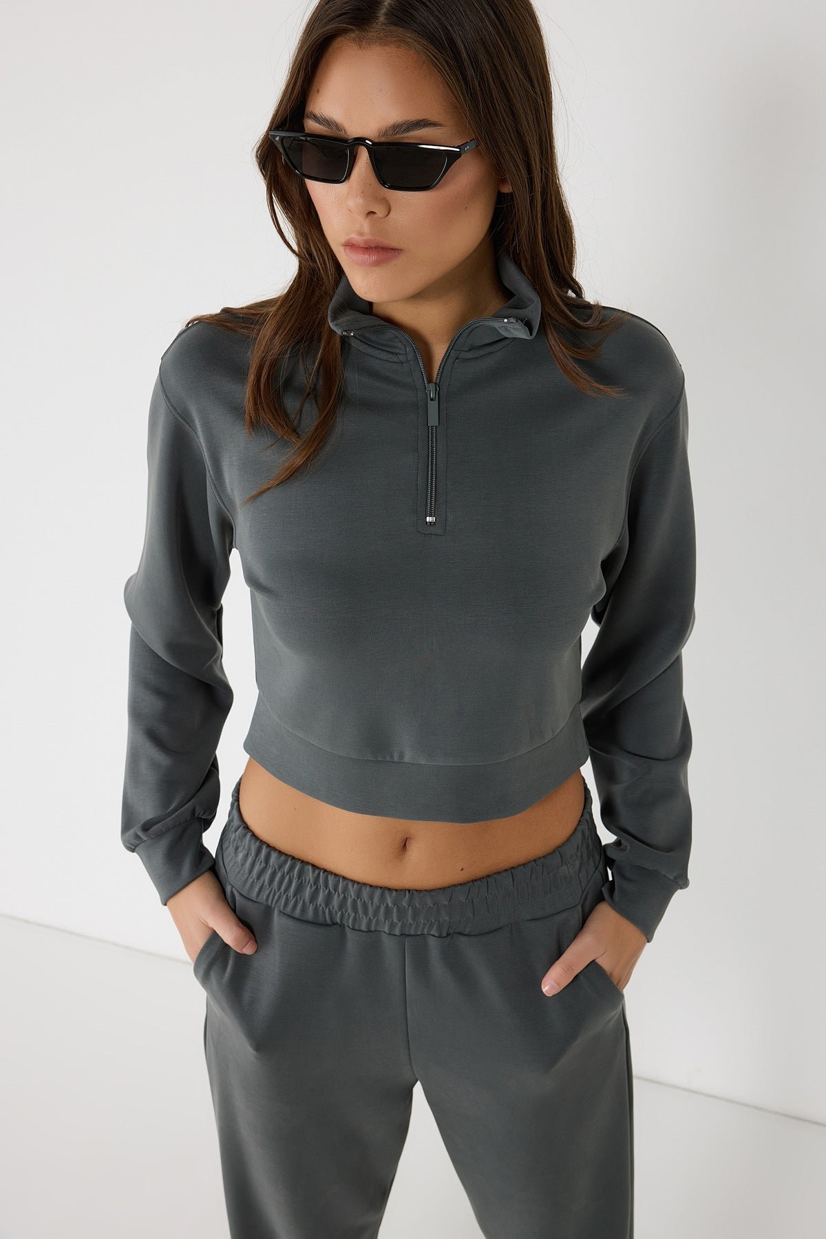 Kohle Zip-Up Crop Sweatshirt