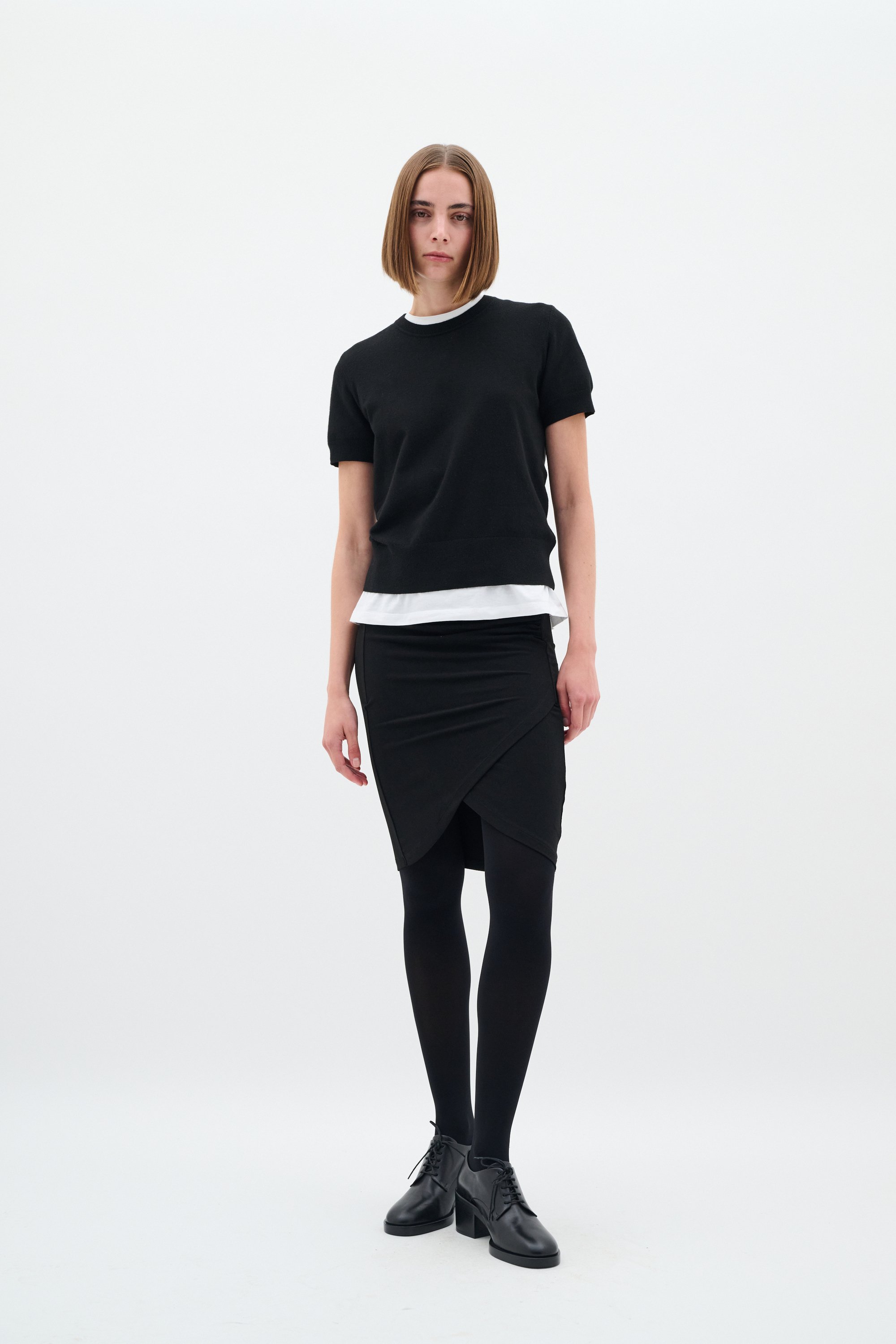 Thumbnail - Rock Pencil shape Blac