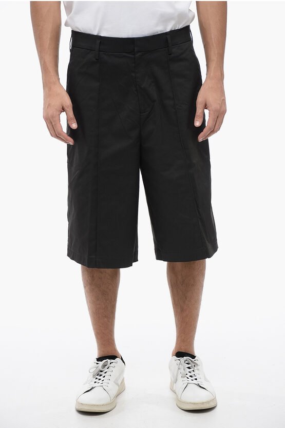 Shorts aus Baumwollmischung mit vielen Taschen und Gürtelschlaufen in Schwarz