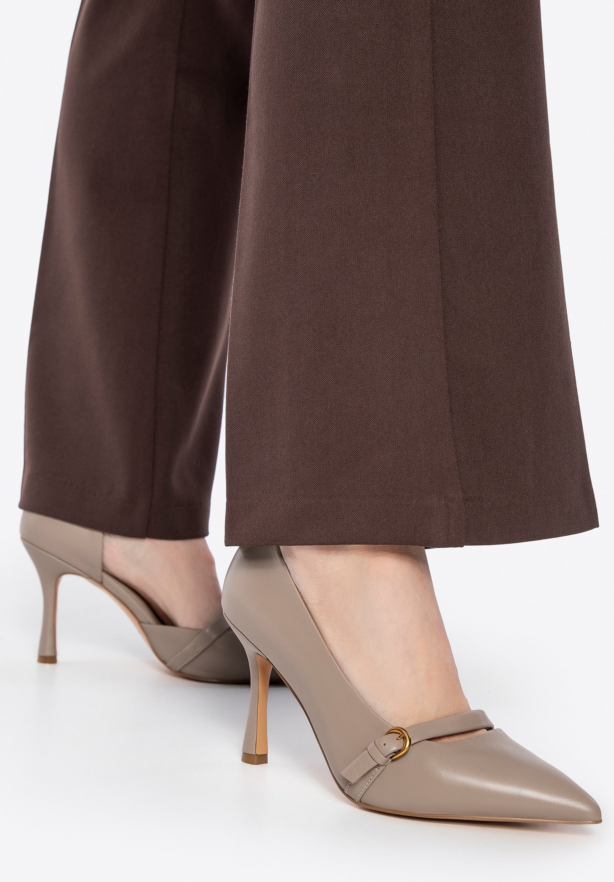 Wittchen Damen-Pumps aus Leder mit Riemen, Beige, Naturleder