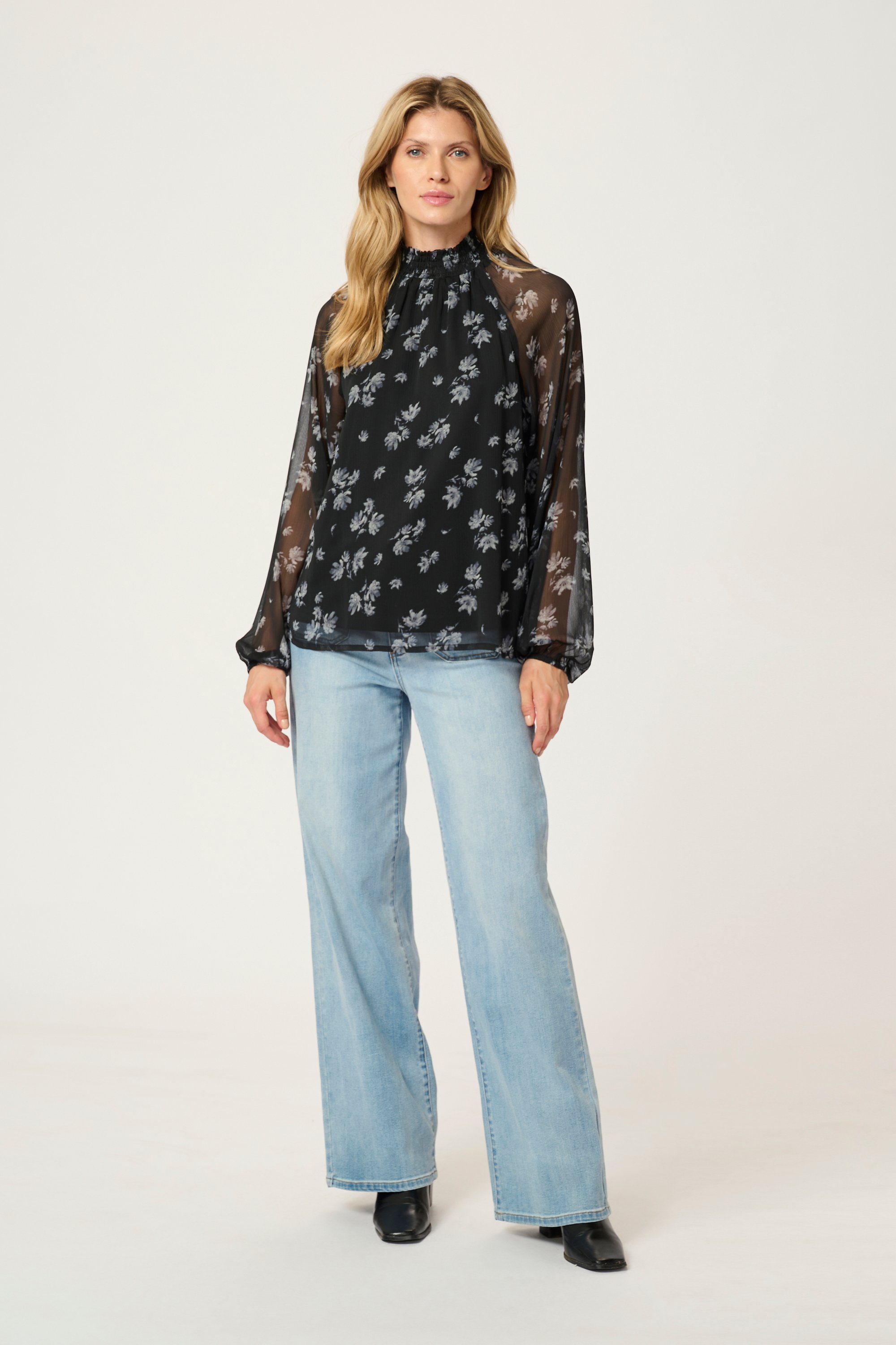 Langarm-Bluse Regular fit Black/White Flower floral