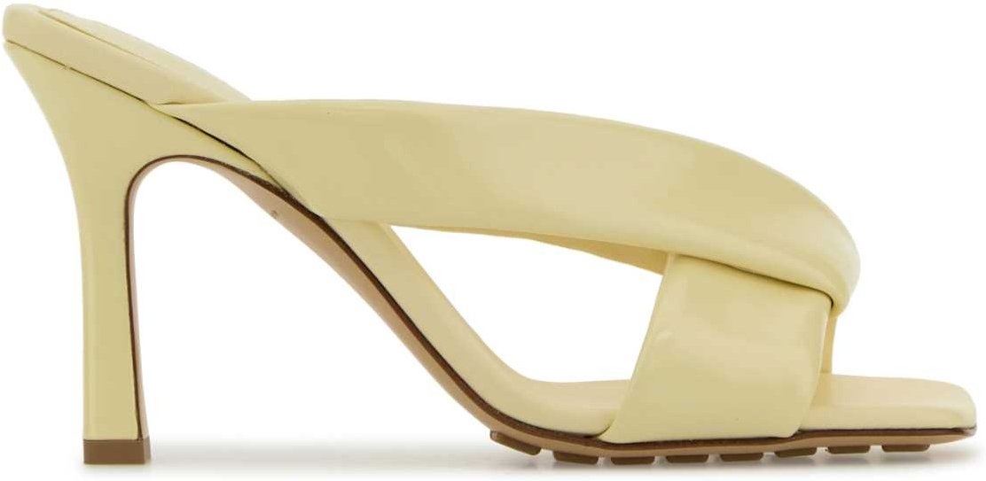 Pastellgelbe Leder Riva Mules