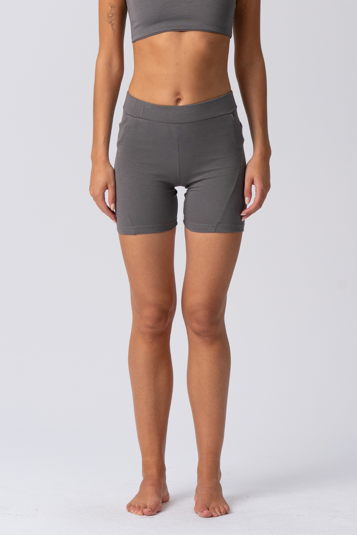 Alisa Shorts - Grau