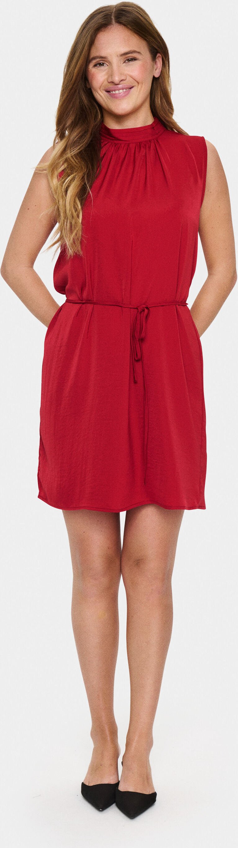 Kleid Regular Fit red