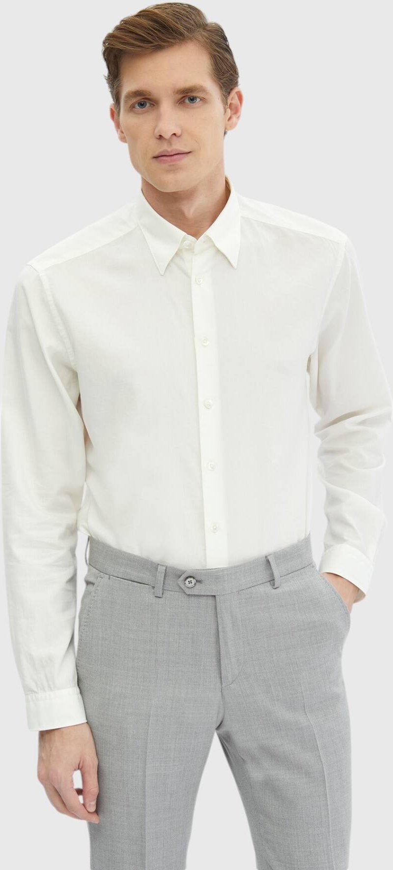 Schlichtes, lässig geschnittenes Hemd aus gewebter Baumwollmischung