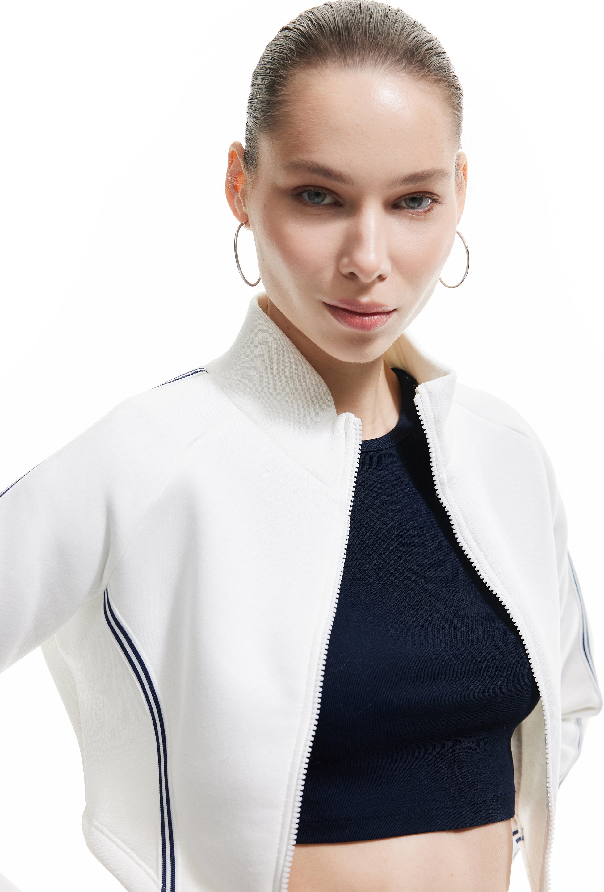 Koton SWEATSHIRTS Stehkragen-Crop-Sweatshirt mit Reißverschluss