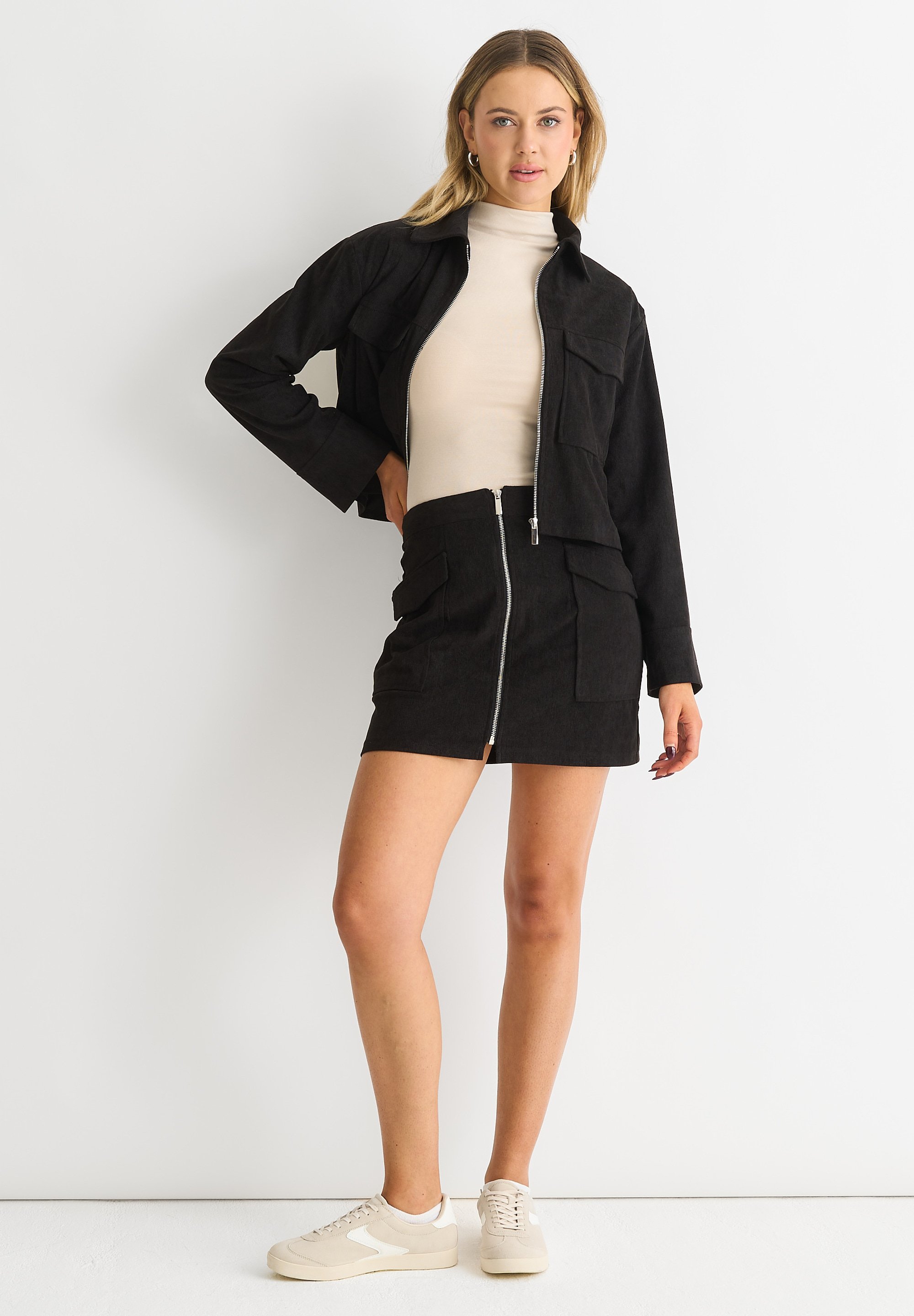 Cord Zip Up Boxy Jacke