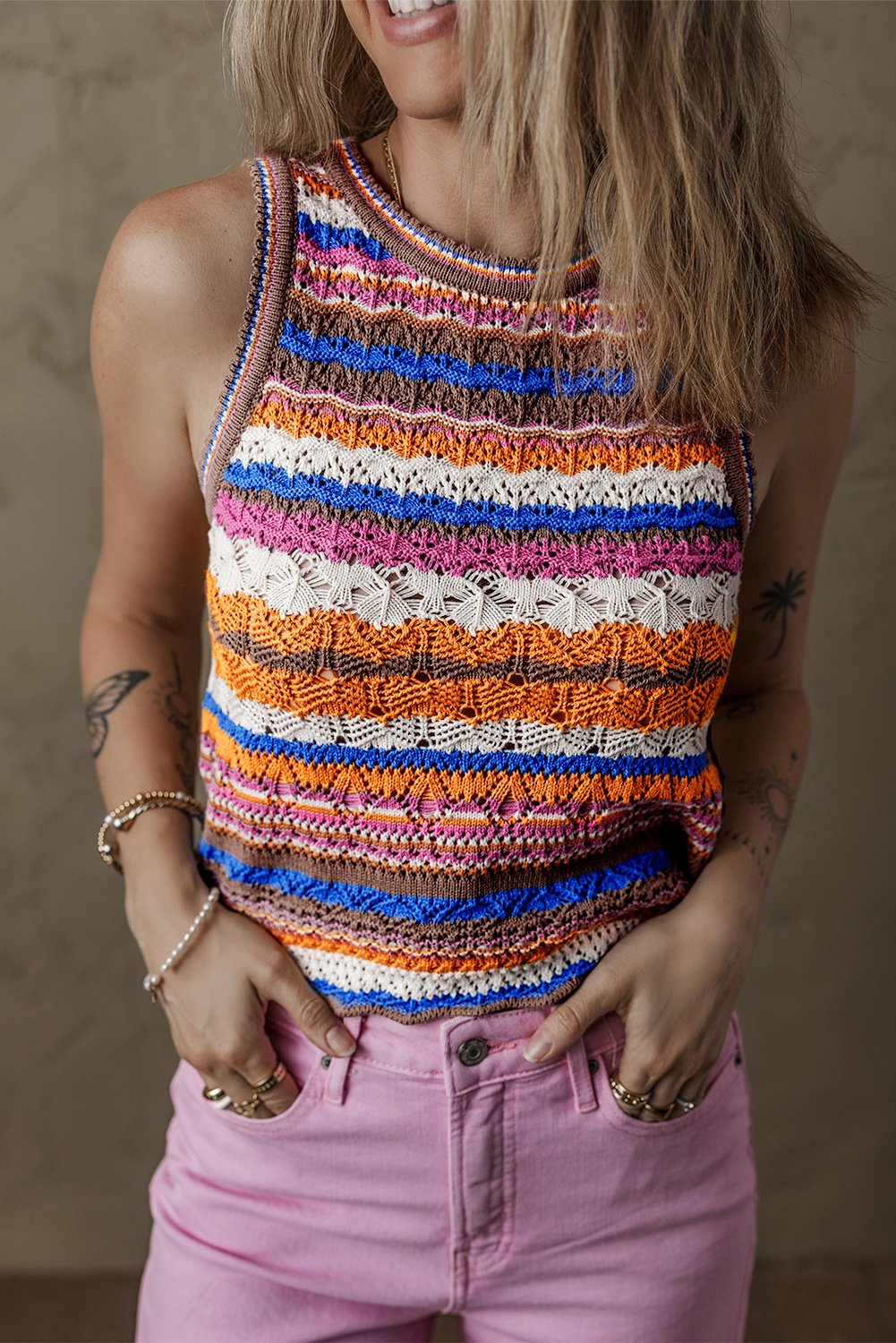 Gestreiftes Strick-Ärmelloses Top