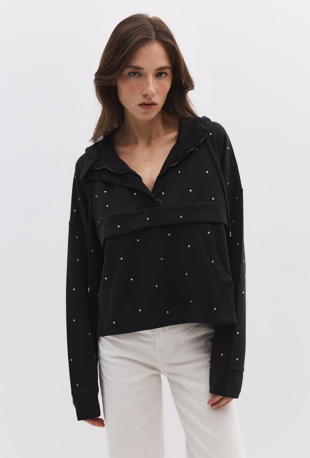 Sweatshirt aus Modal mit Steinstickerei