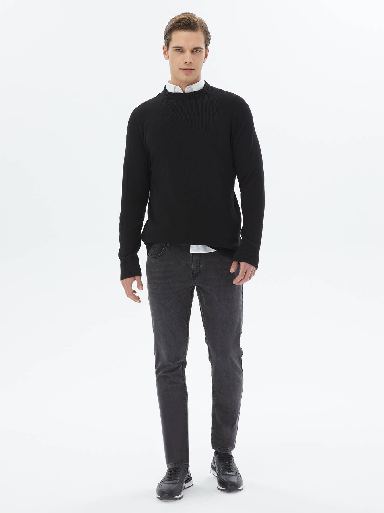 Gemusterter Strickpullover mit Rundhalsausschnitt