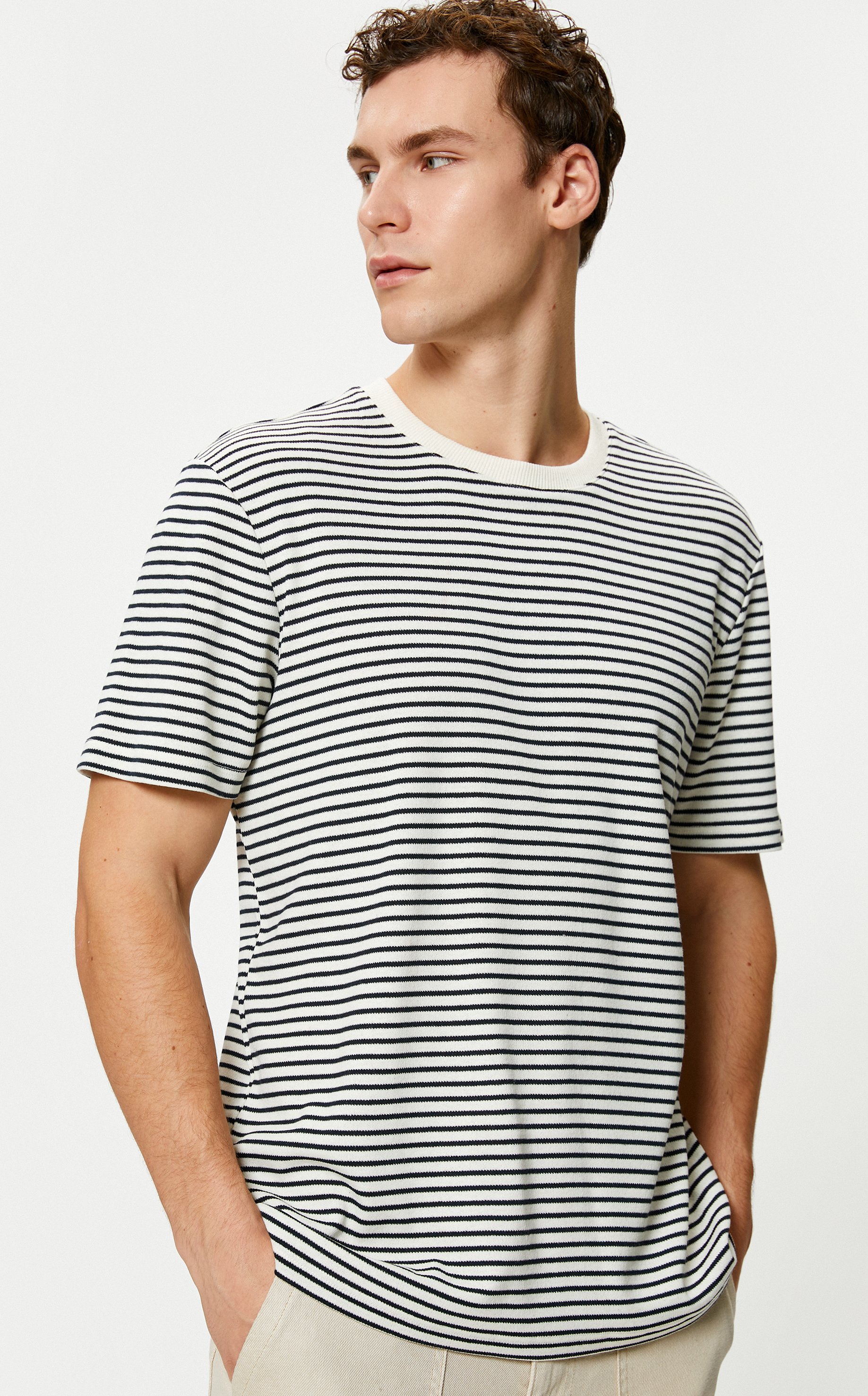 Koton T-shirt Rundhalsausschnitt Kurzärmelig T-shirt