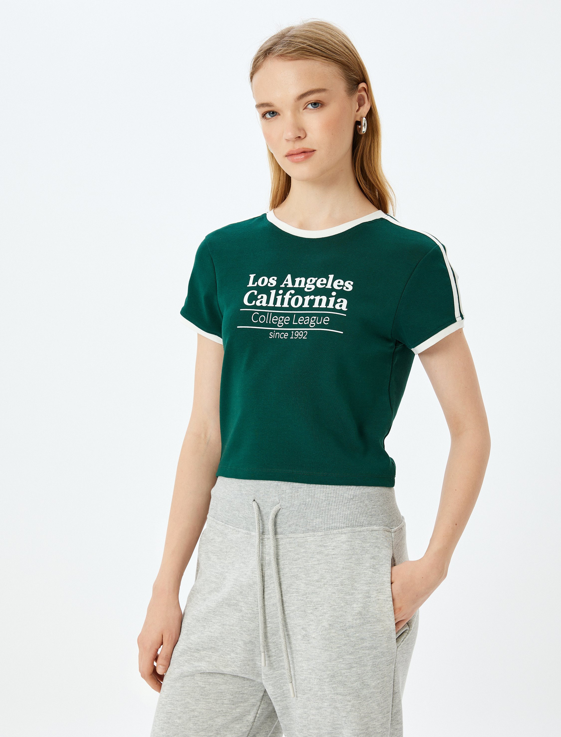 Koton T-shirt Rundhalsausschnitt Kurzärmelig T-shirt