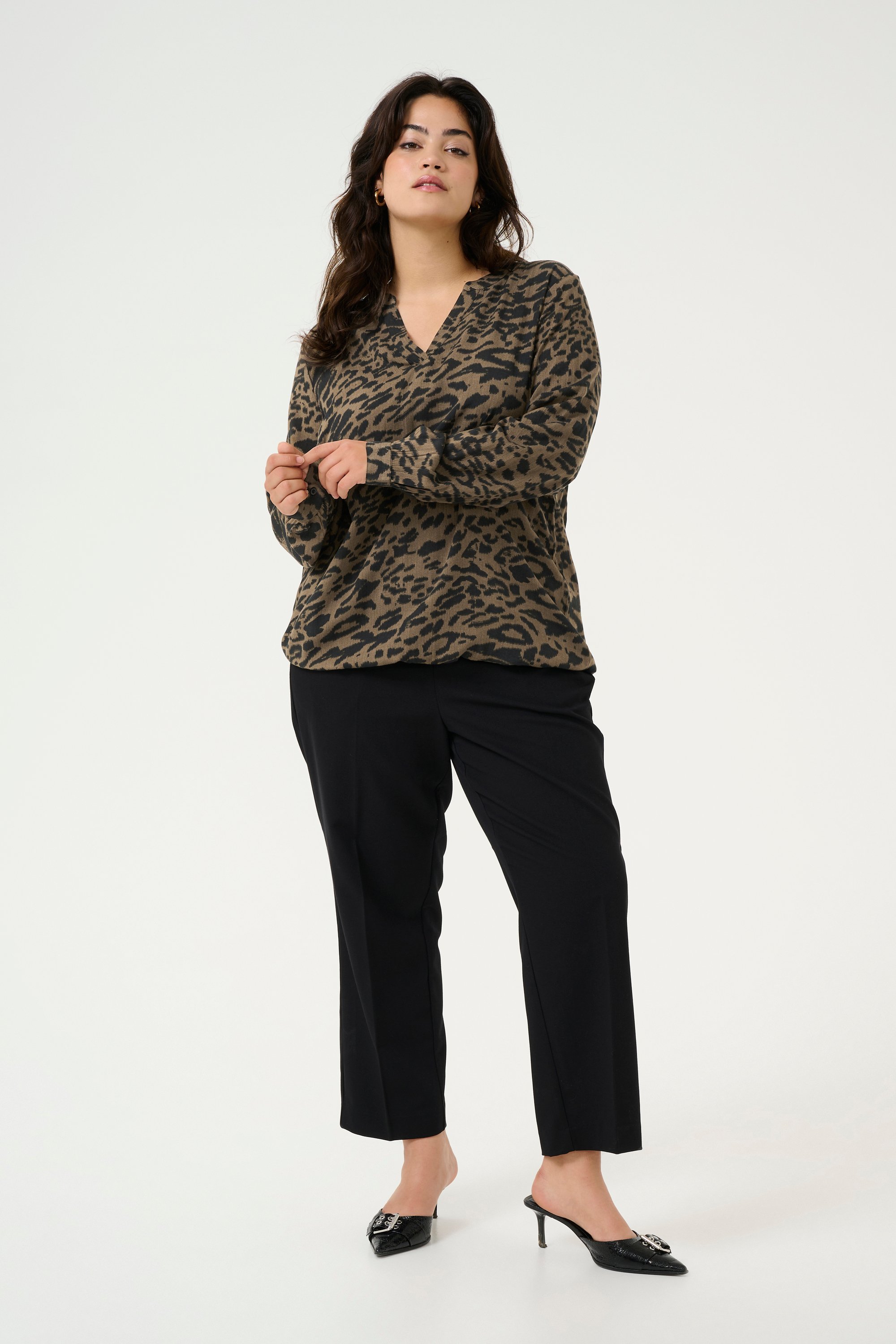 Thumbnail - Langarm-Bluse Regular fit Brown/Black Flower Print floral