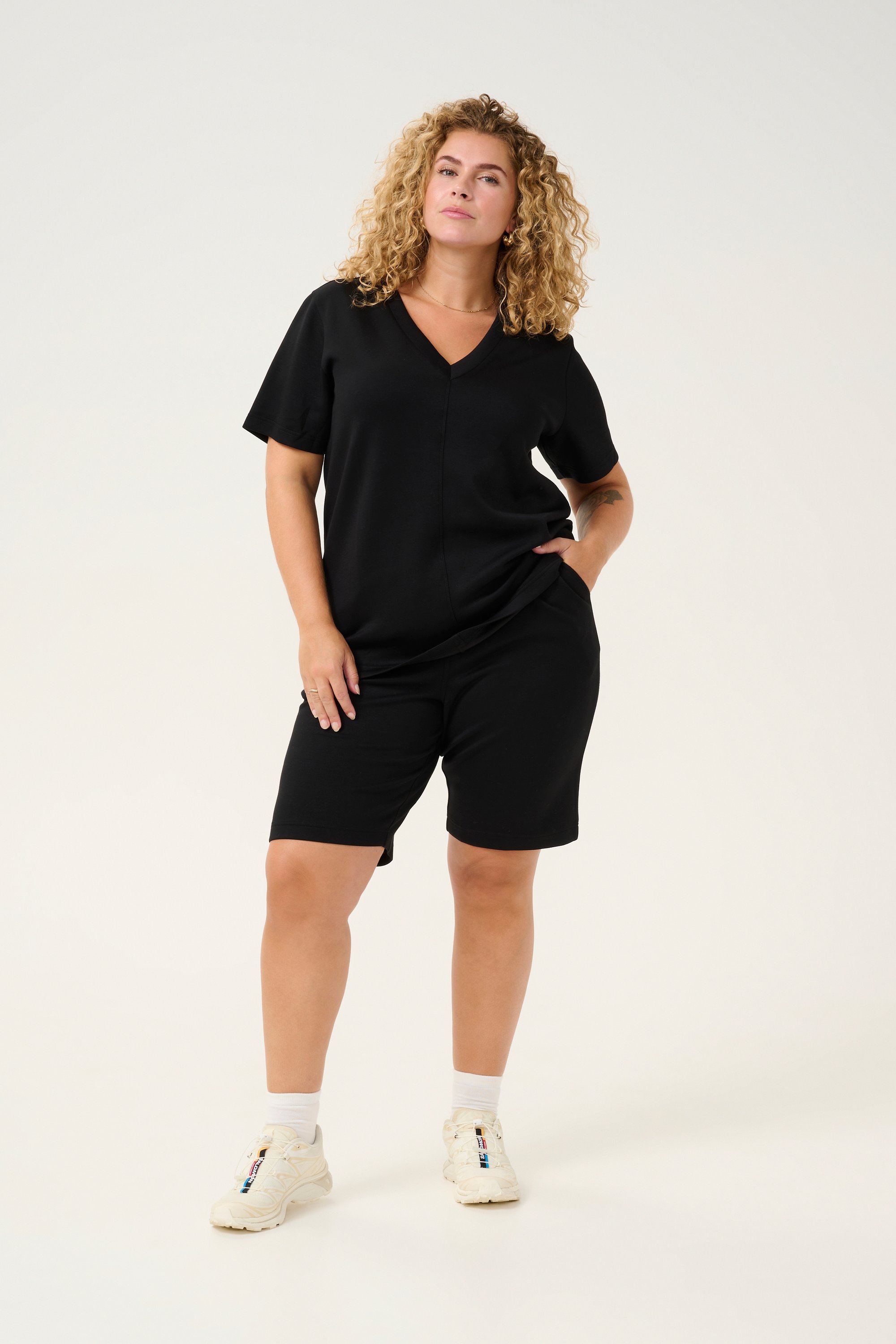 T-shirt Loose fit Black