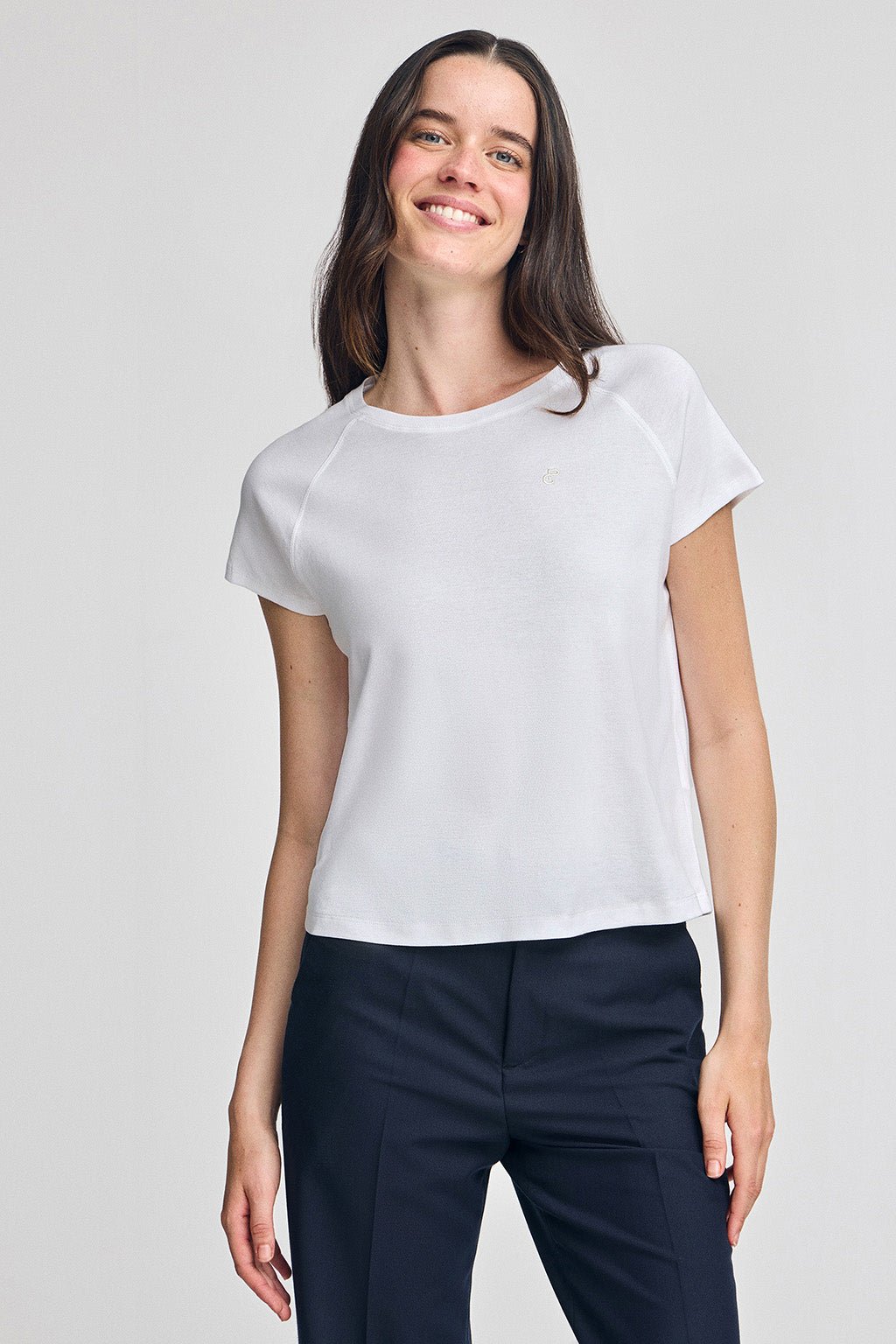 T-Shirt Hesperia weiß mit gesticktem Monogramm