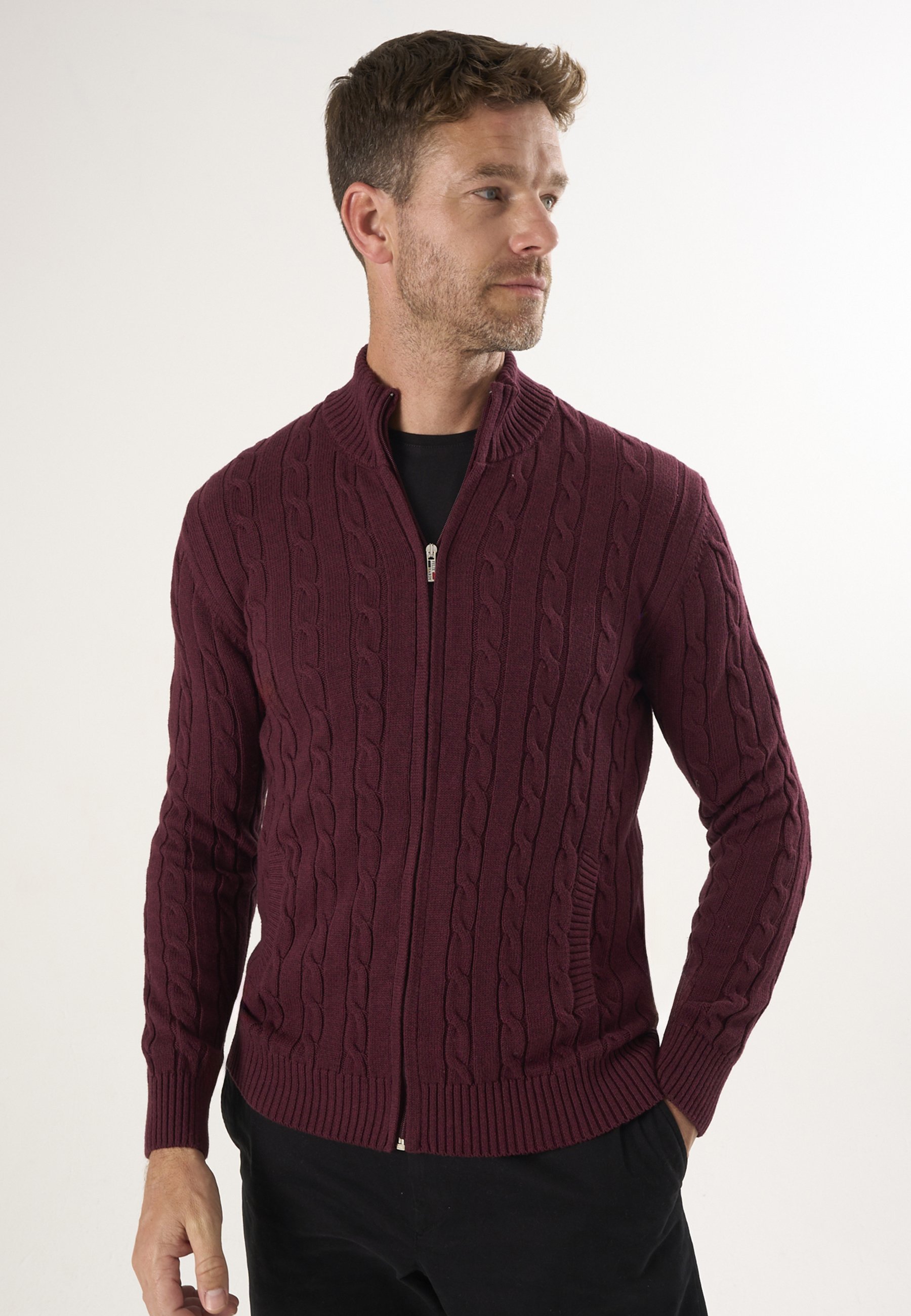 Strickjacke Strickjacke Mit Zopfmuster