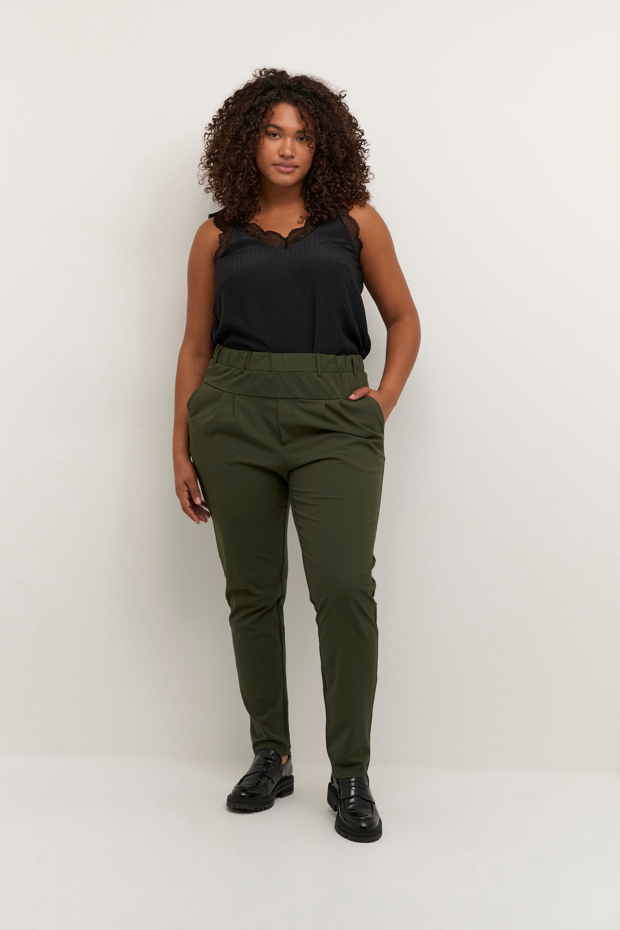 Hosenanzug Regular Fit Traubenblatt green