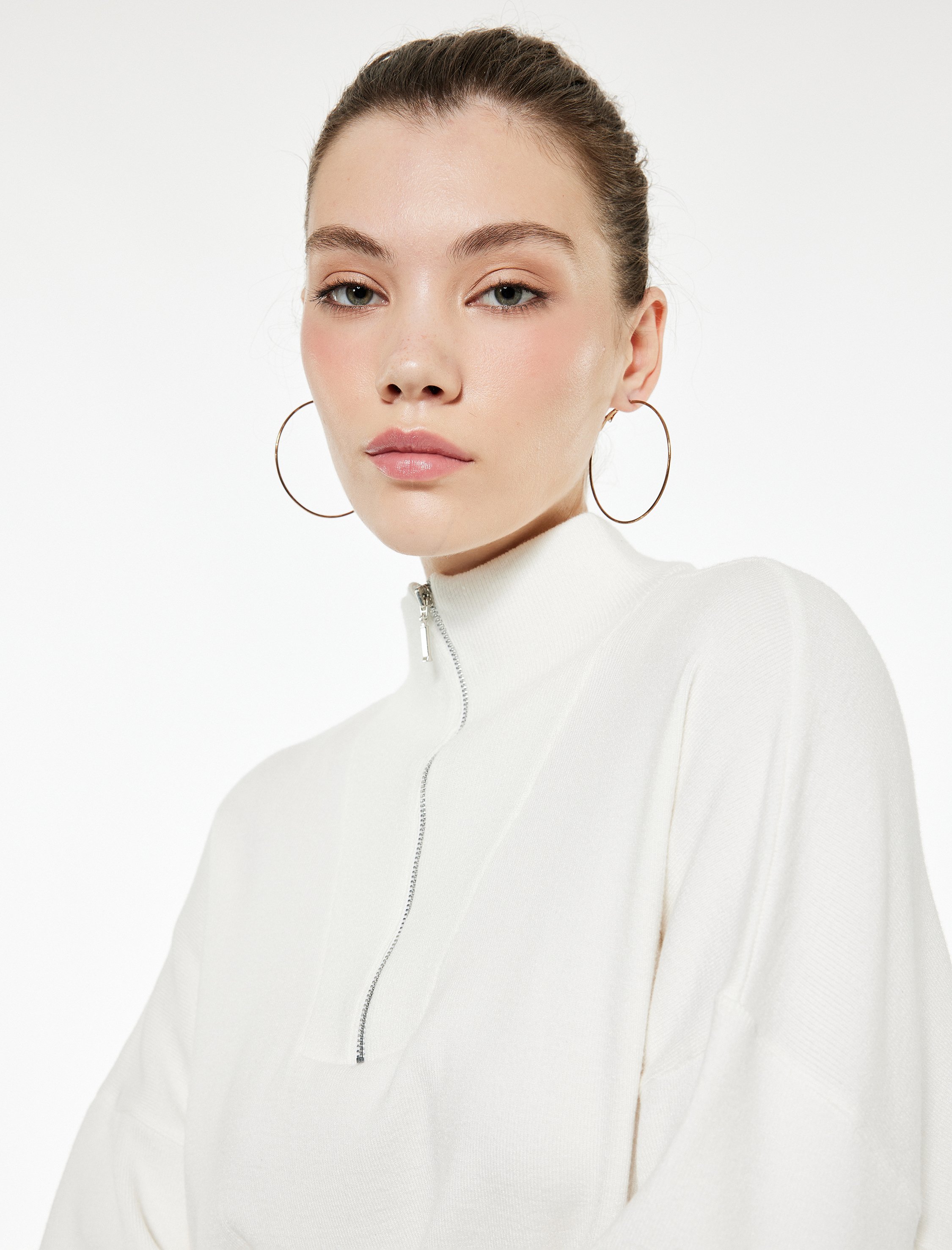 Koton SWEATERS Viskose-Strickpullover mit Stehkragen