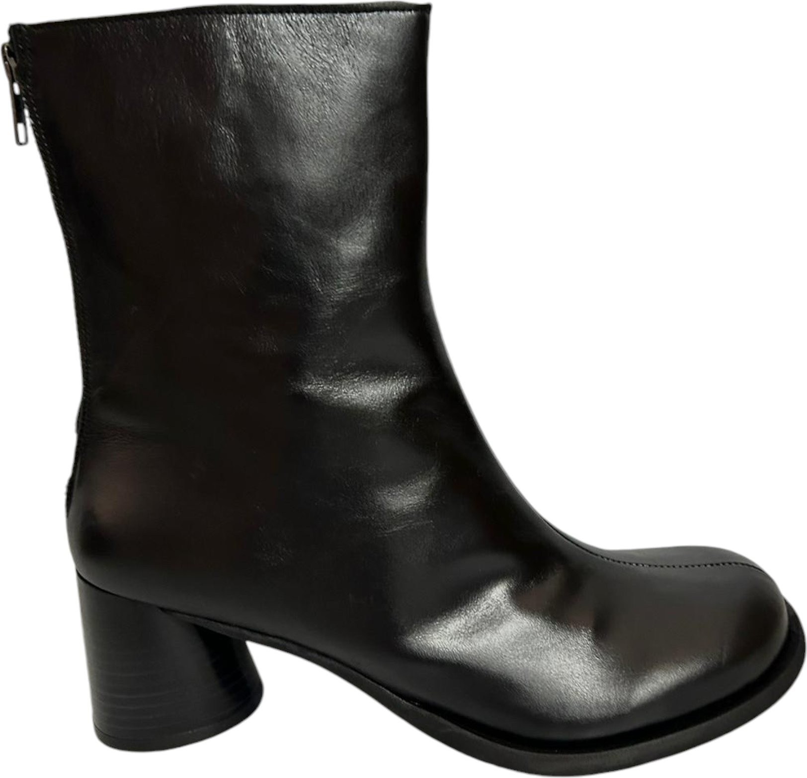 Damenstiefel mit schwarzem Absatz