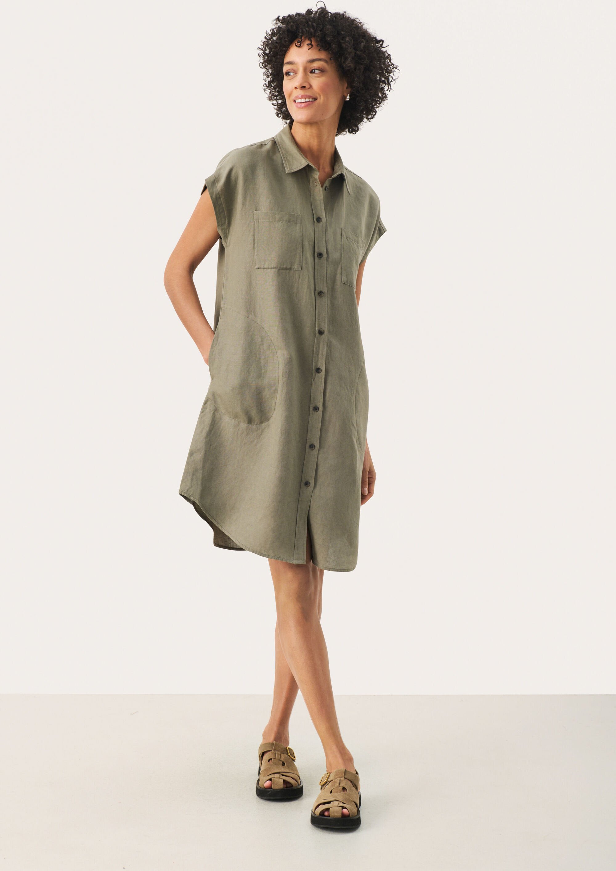 Kleid Gerade Passform olive