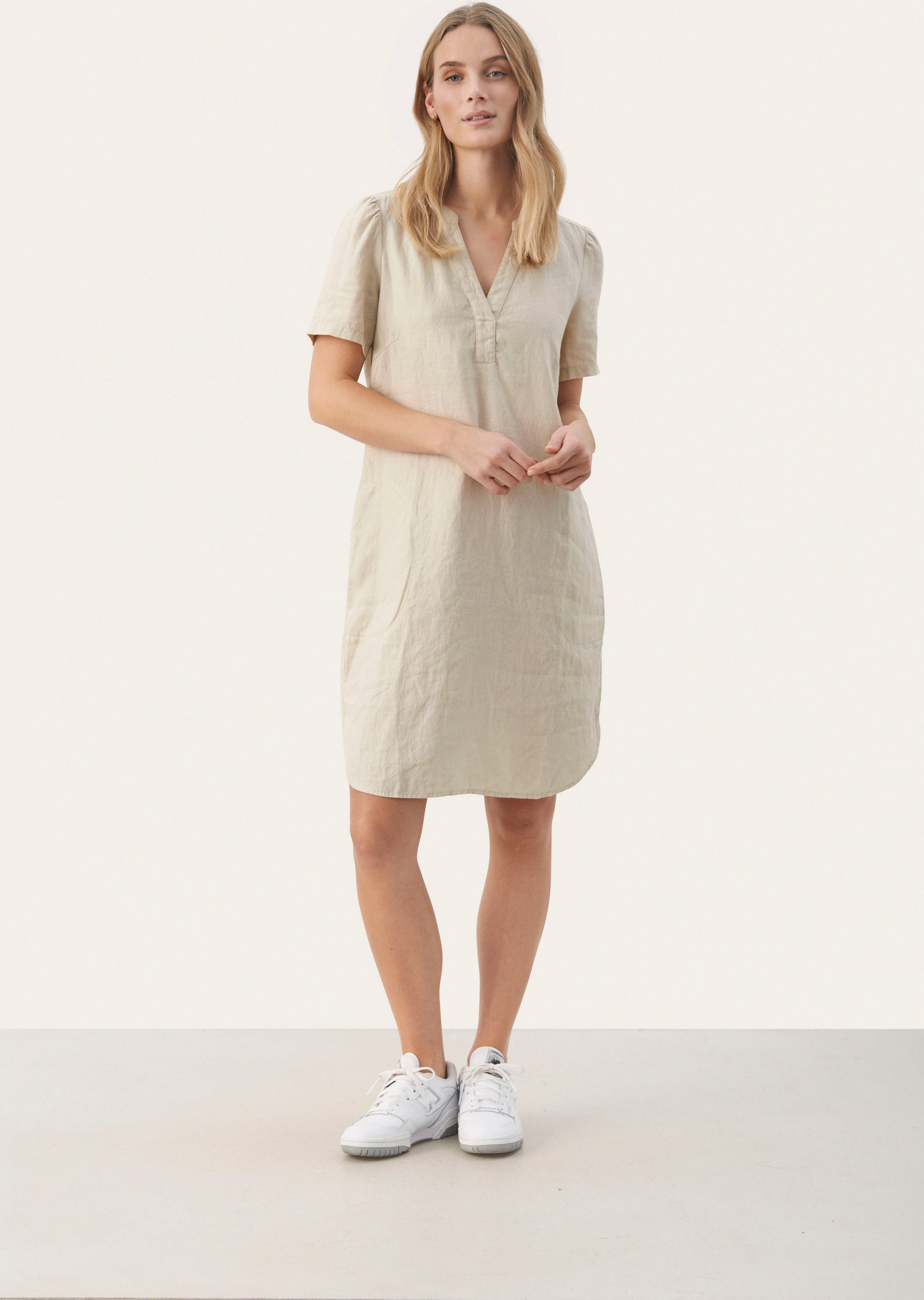 Kleid Gerade Passform offwhite