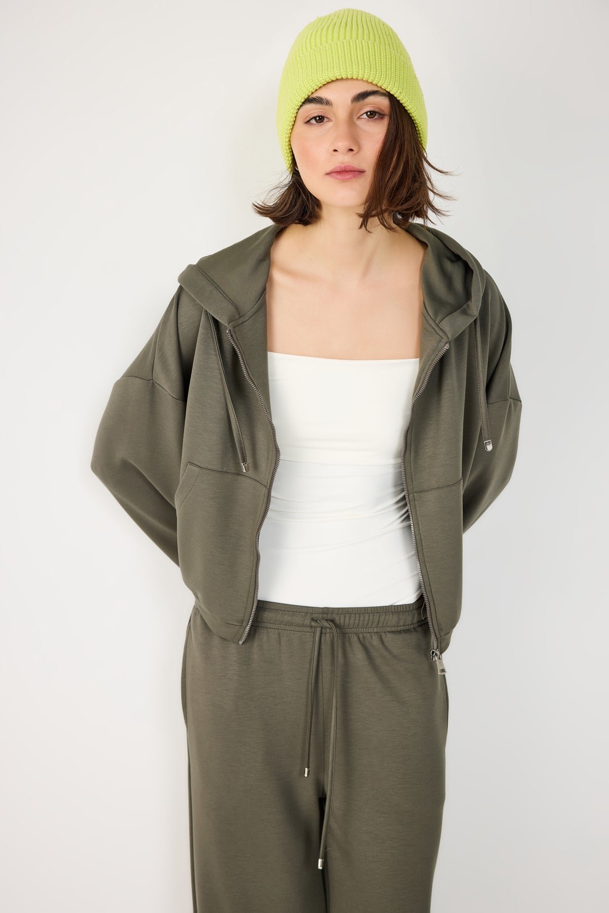 Weiches, seidiges Kapuzensweatshirt mit Reißverschluss aus Modalstoff