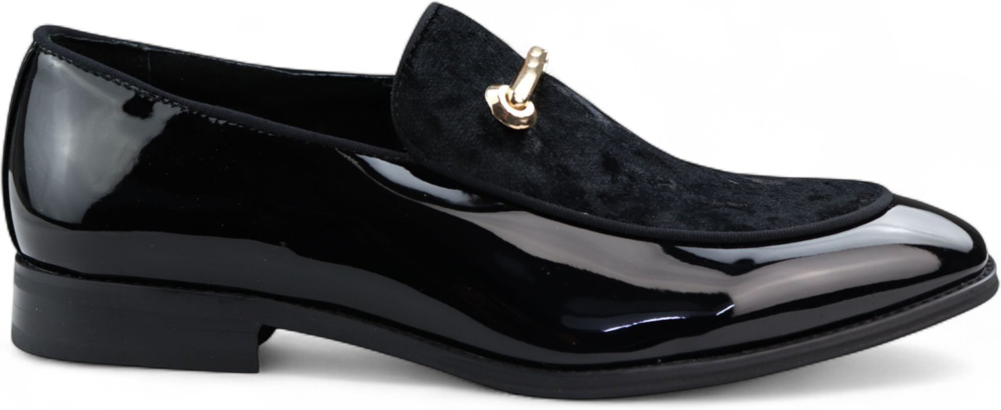 Elegante schwarze Slipper für Herren mit Lederfutter und Samt-Schlupfschuhen
