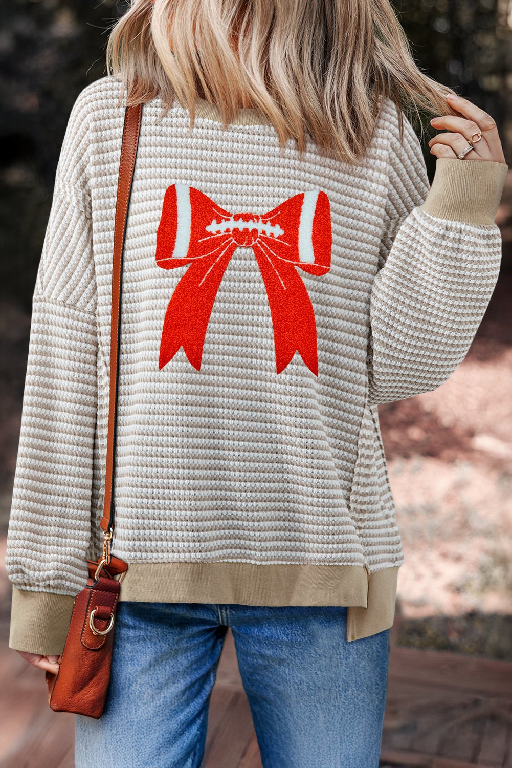 Gestreiftes Sweatshirt mit Schleifen-Rückseite