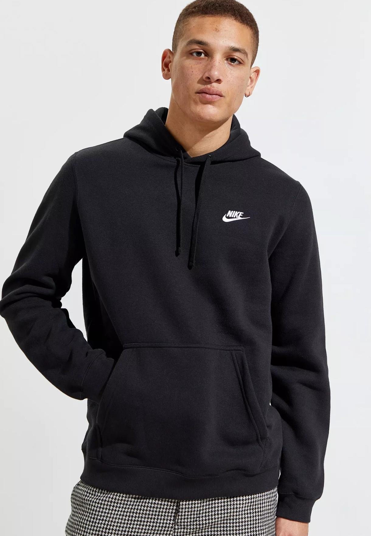 Nike Club Pullover Hoodie mit gesticktem Logo in Navy