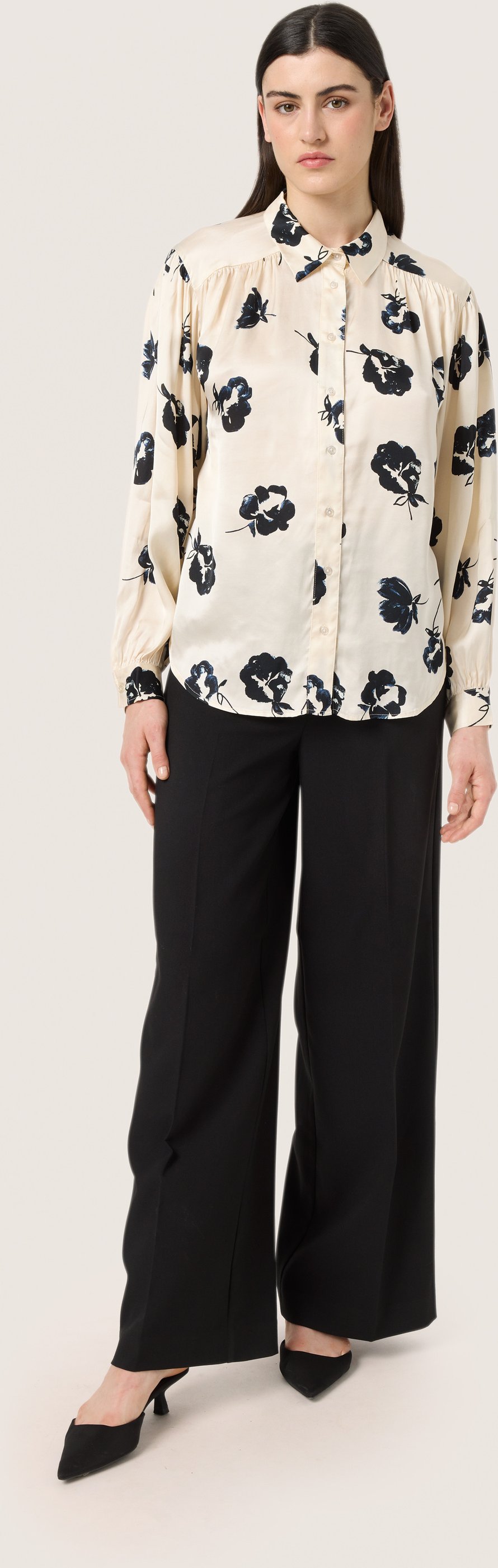 Langarm - Hemd Gerade Passform Black and White Flower Print black white